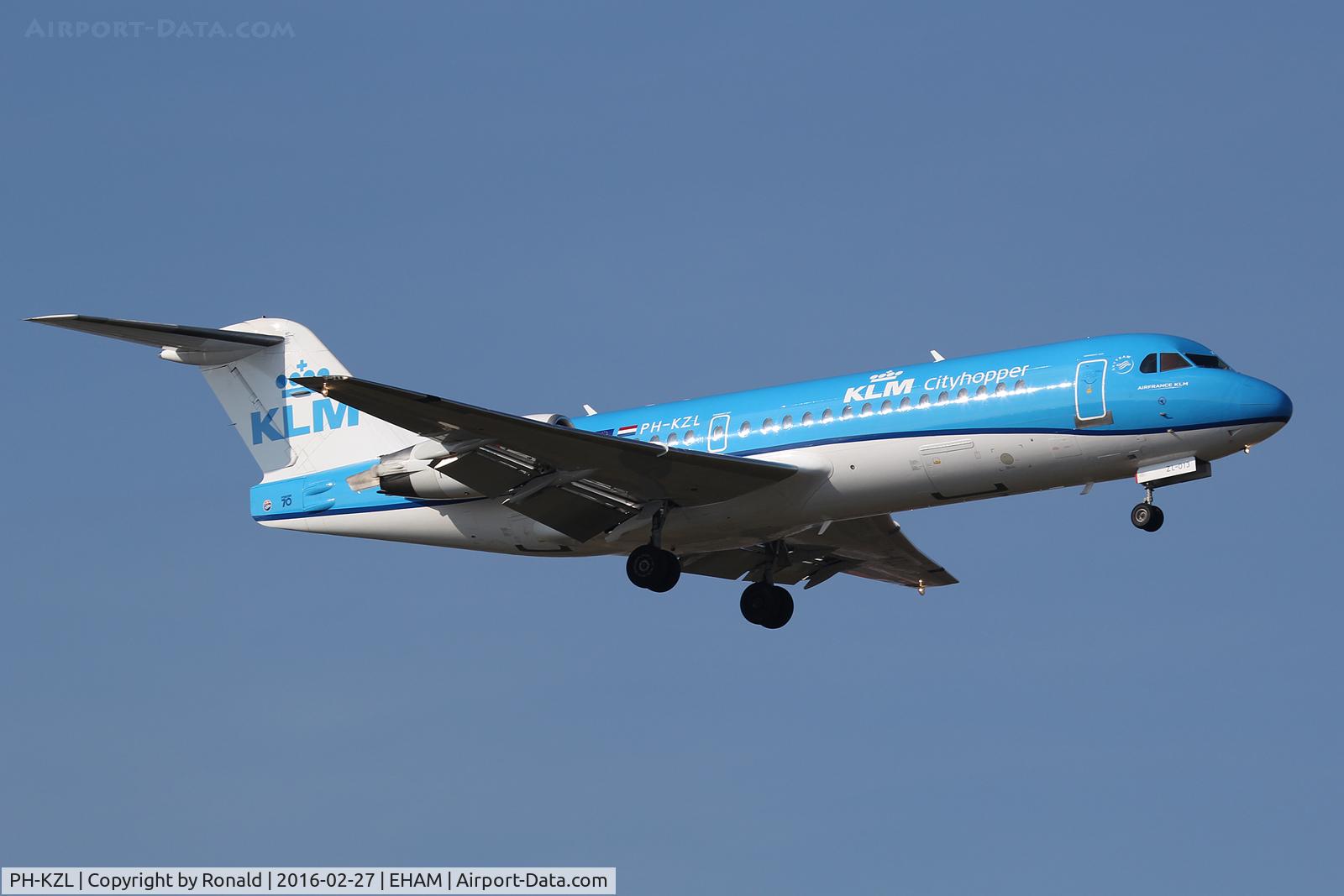 PH-KZL, 1995 Fokker 70 (F-28-0070) C/N 11536, at spl