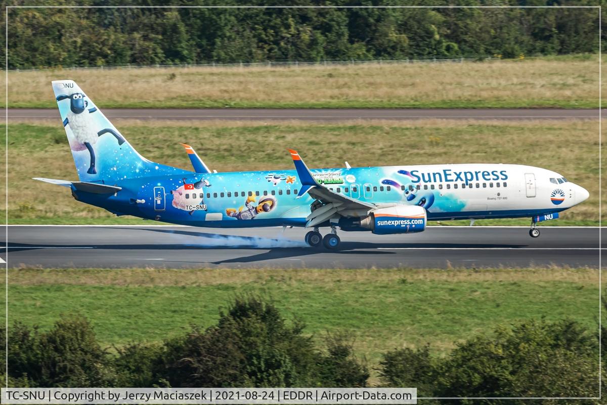 TC-SNU, 2010 Boeing 737-8HC C/N 40756, 2010 Boeing 737-8HC, c/n: 40756