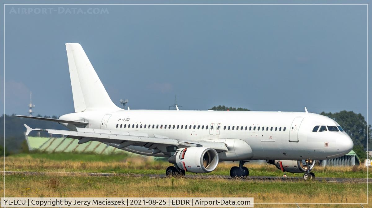 YL-LCU, 2002 Airbus A320-214 C/N 1762, 2002 Airbus A320-214, c/n: 1762