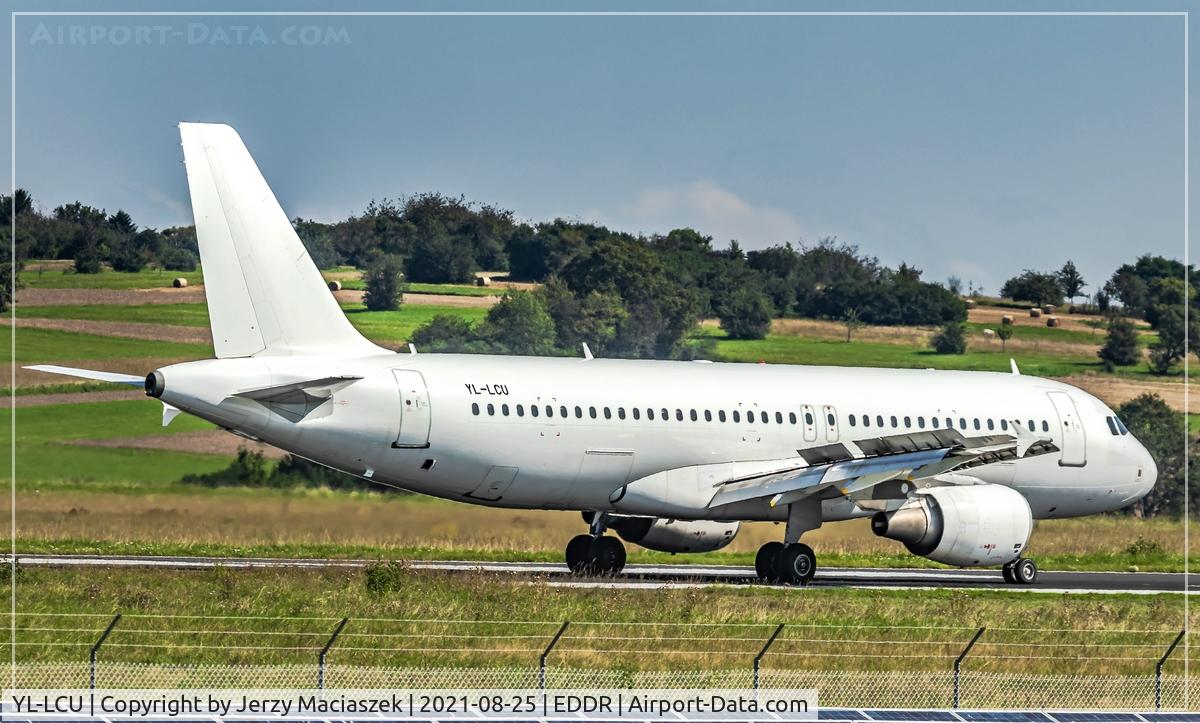YL-LCU, 2002 Airbus A320-214 C/N 1762, 2002 Airbus A320-214, c/n: 1762