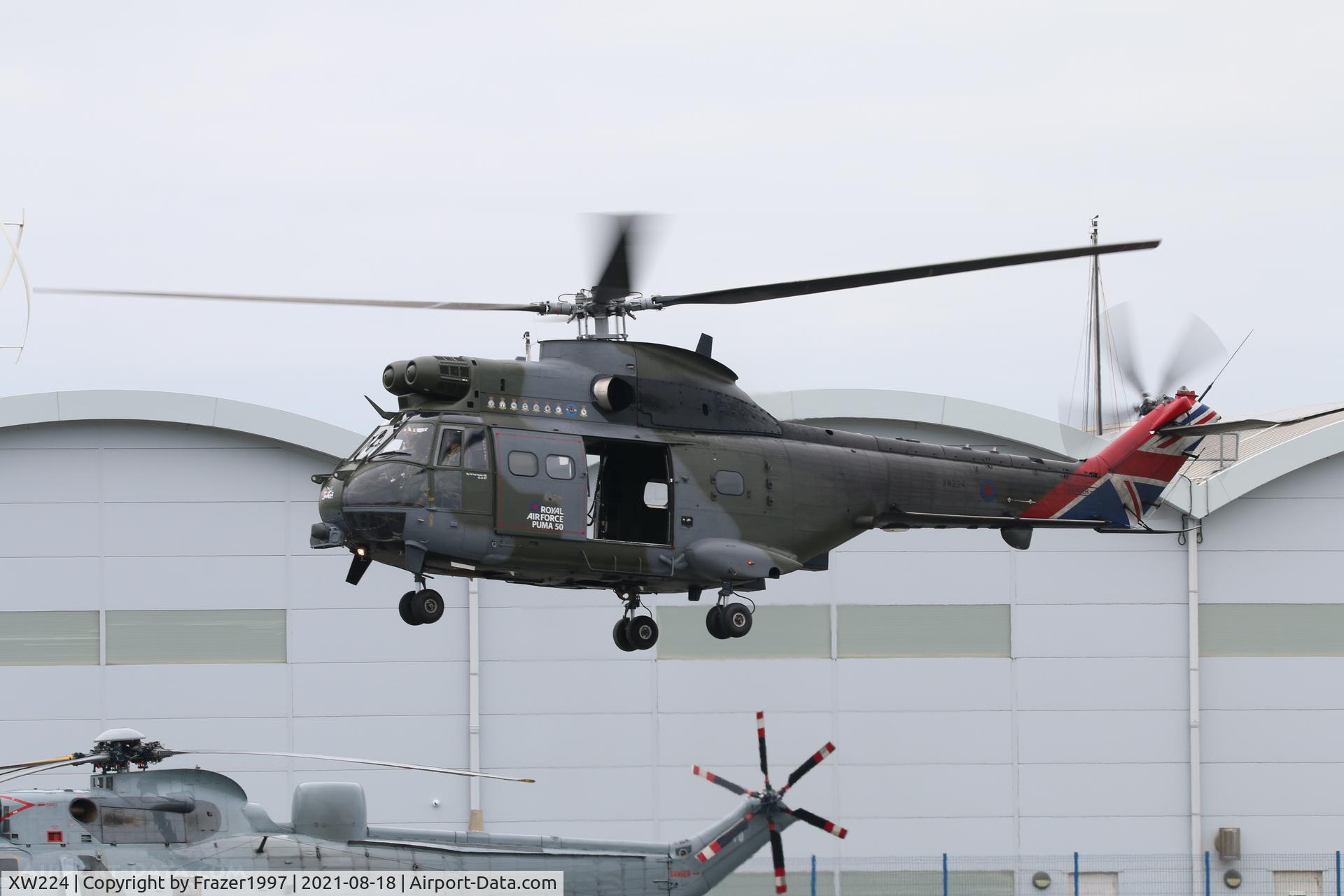 XW224, 1972 Westland Puma HC.2 C/N 1166, Fuel stop at Portland HLS.