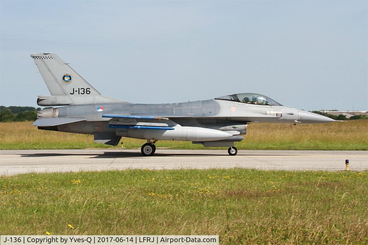 J-136, Fokker F-16AM Fighting Falcon C/N 6D-126, Fokker F-16AM Fighting Falcon, Taxiing to flight line, Landivisiau Naval Air Base (LFRJ) Tiger Meet 2017