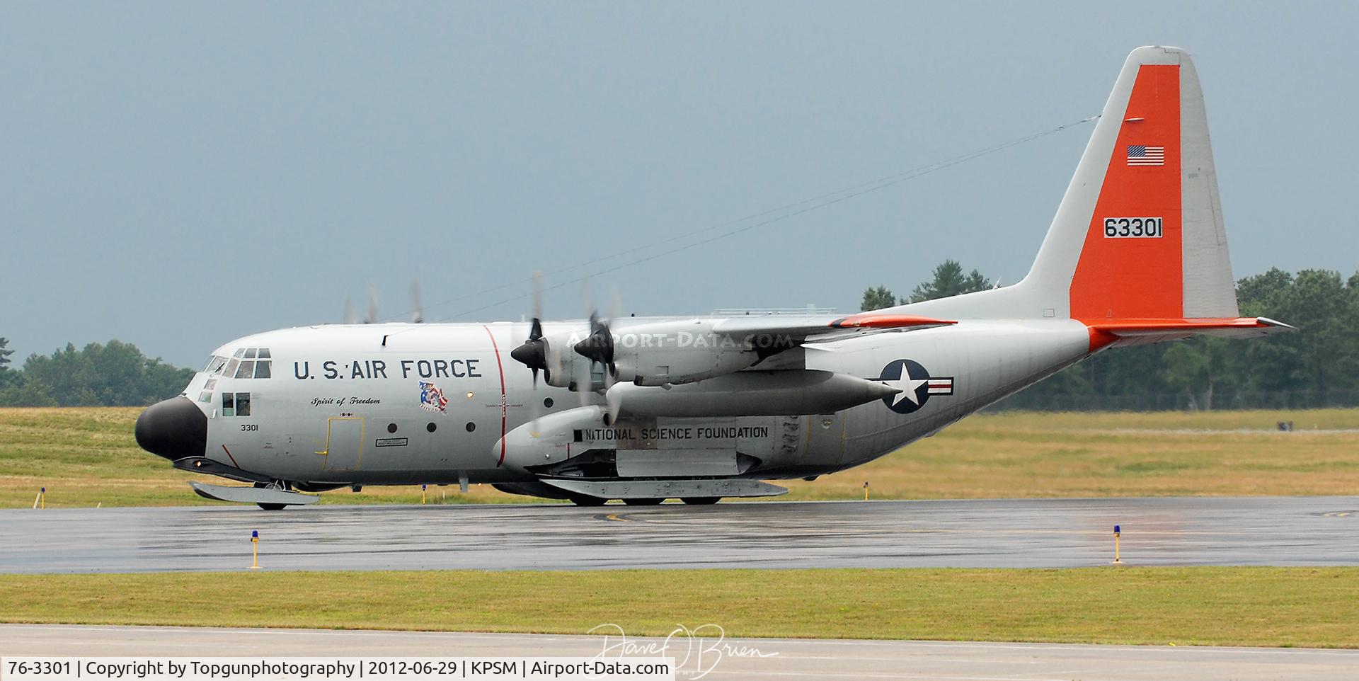 76-3301, 1976 Lockheed LC-130H Hercules C/N 382-4725, LC-130 rolls off Bravo taxiway