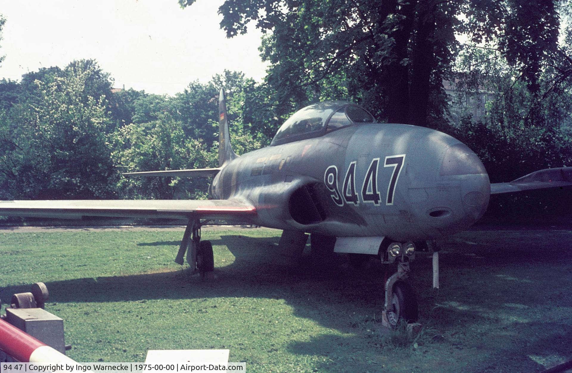 94 47, Lockheed T-33A Shooting Star C/N 580-8967, Lockheed T-33A outside in the park of the Deutsches Museum Museumsinsel, München