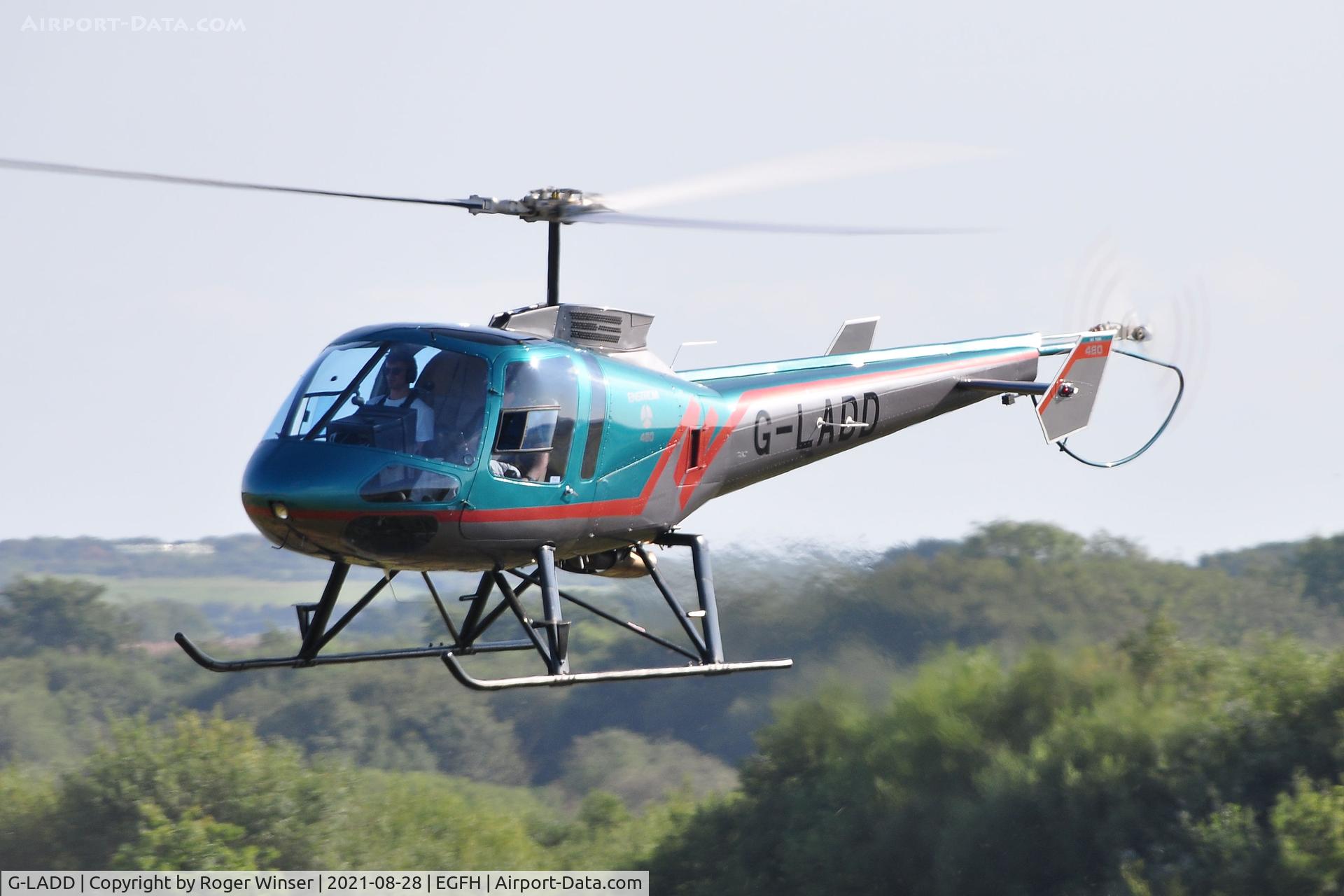 G-LADD, 1999 Enstrom 480 C/N 5037, Visiting Enstrom 480.