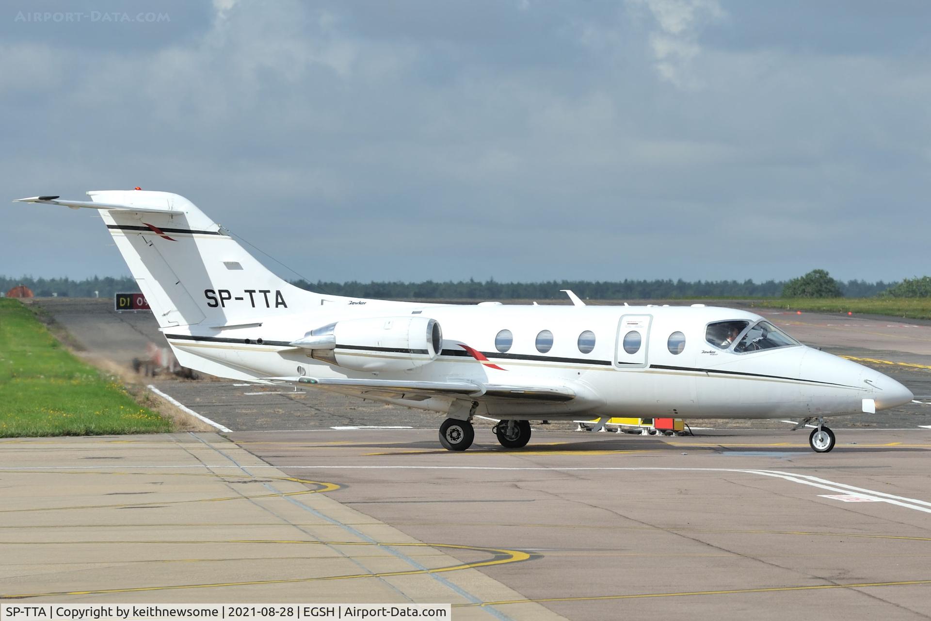 SP-TTA, 2010 Hawker Beechcraft 400A Beechjet C/N RK-598, Leaving Norwich for Luton.