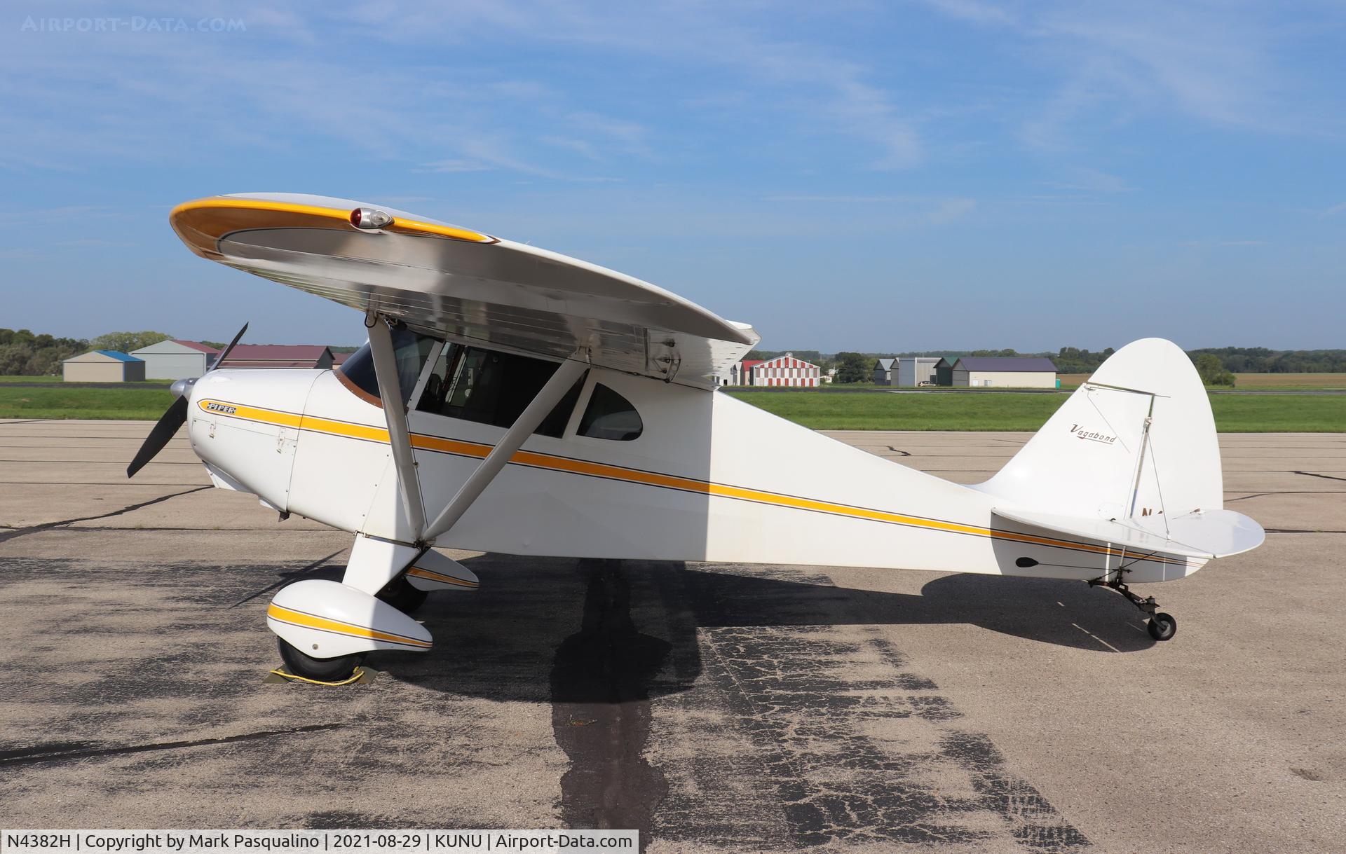 N4382H, 1948 Piper PA-15 Vagabond C/N 15-167, Piper PA-15
