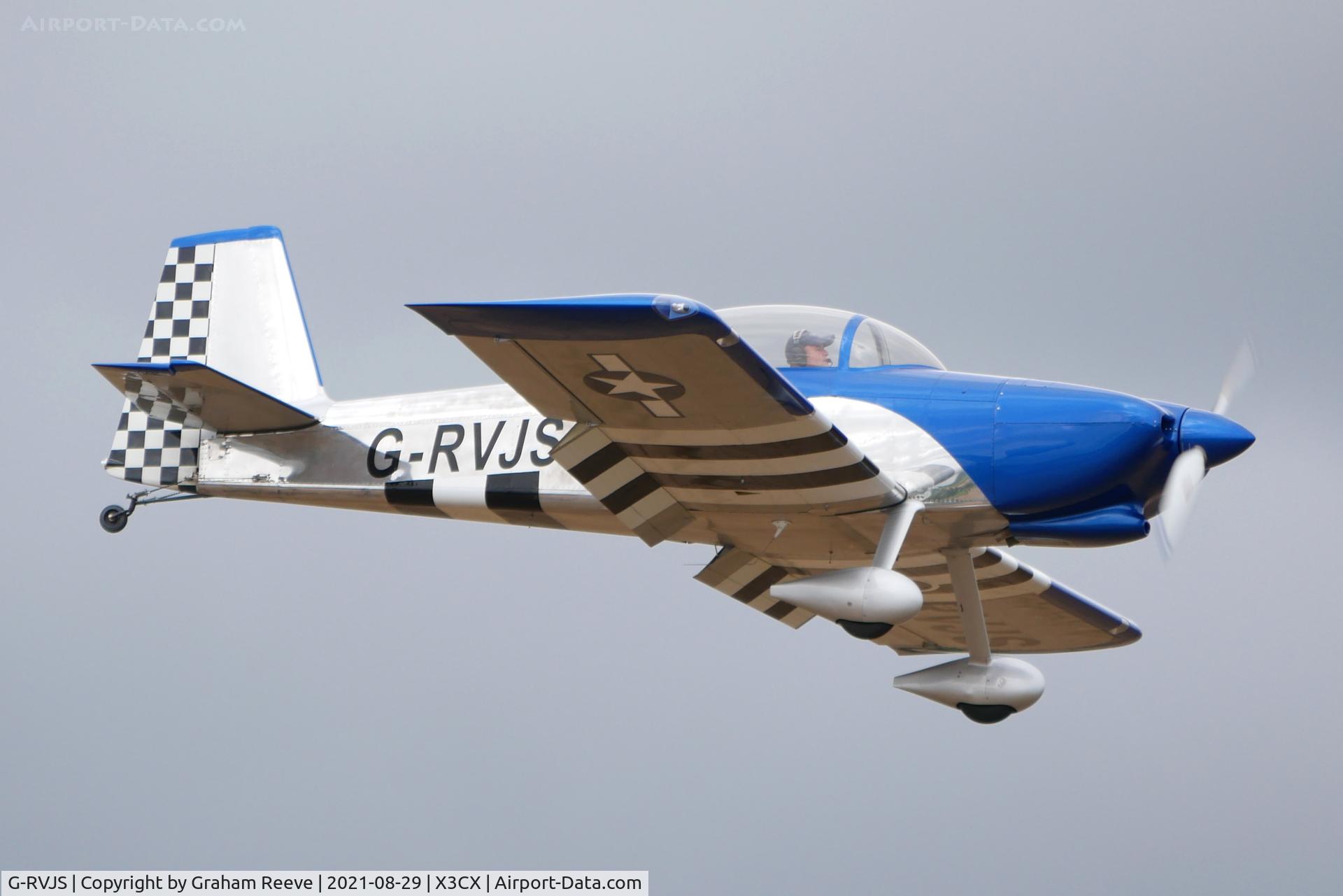 G-RVJS, 2010 Vans RV-8 C/N 82237, Landing at Northrepps.