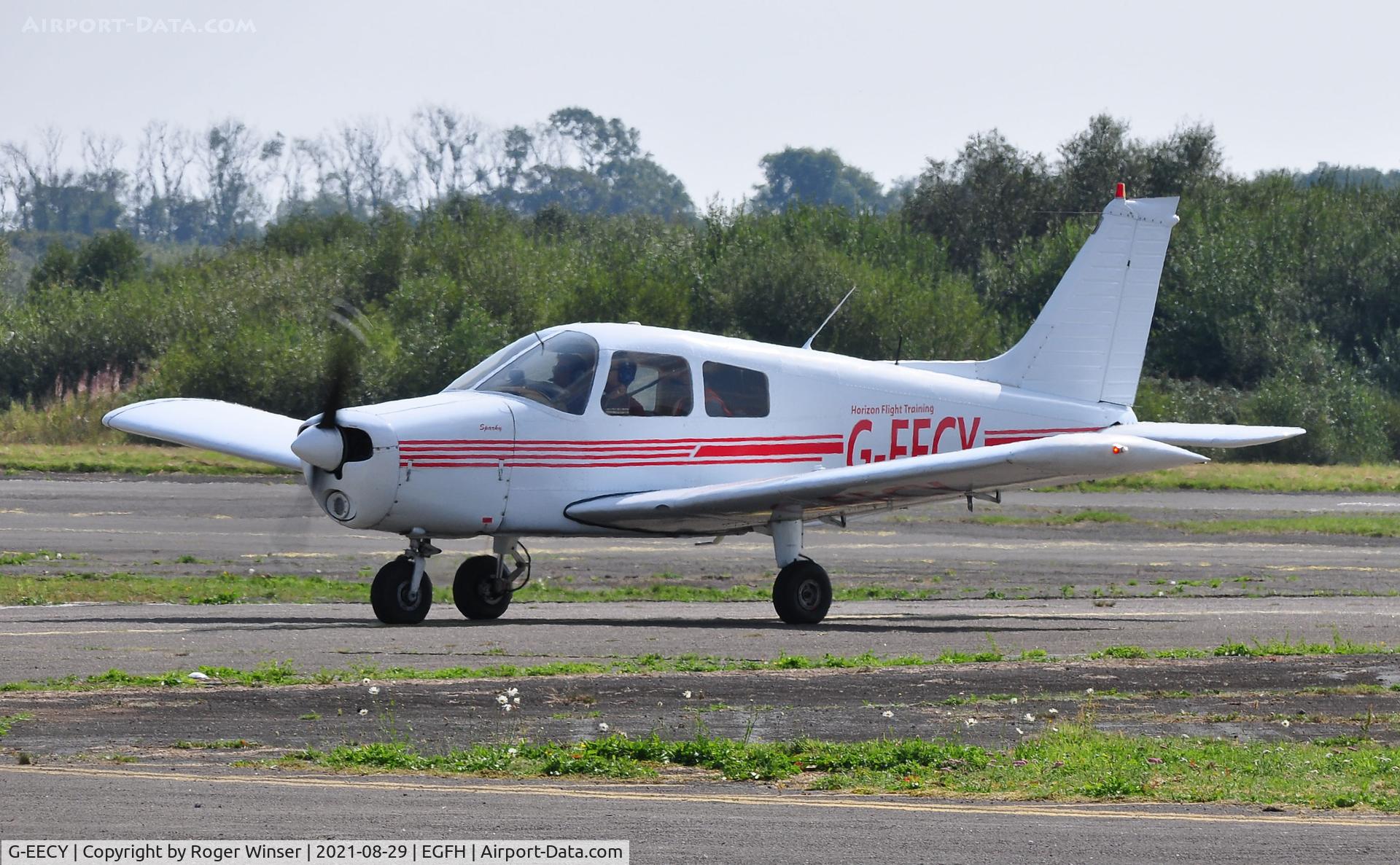 G-EECY, 1976 Piper PA-28-140 Cherokee Cruiser C/N 28-7725094, Visiting PA-28 operated by Horizon Flight Training.