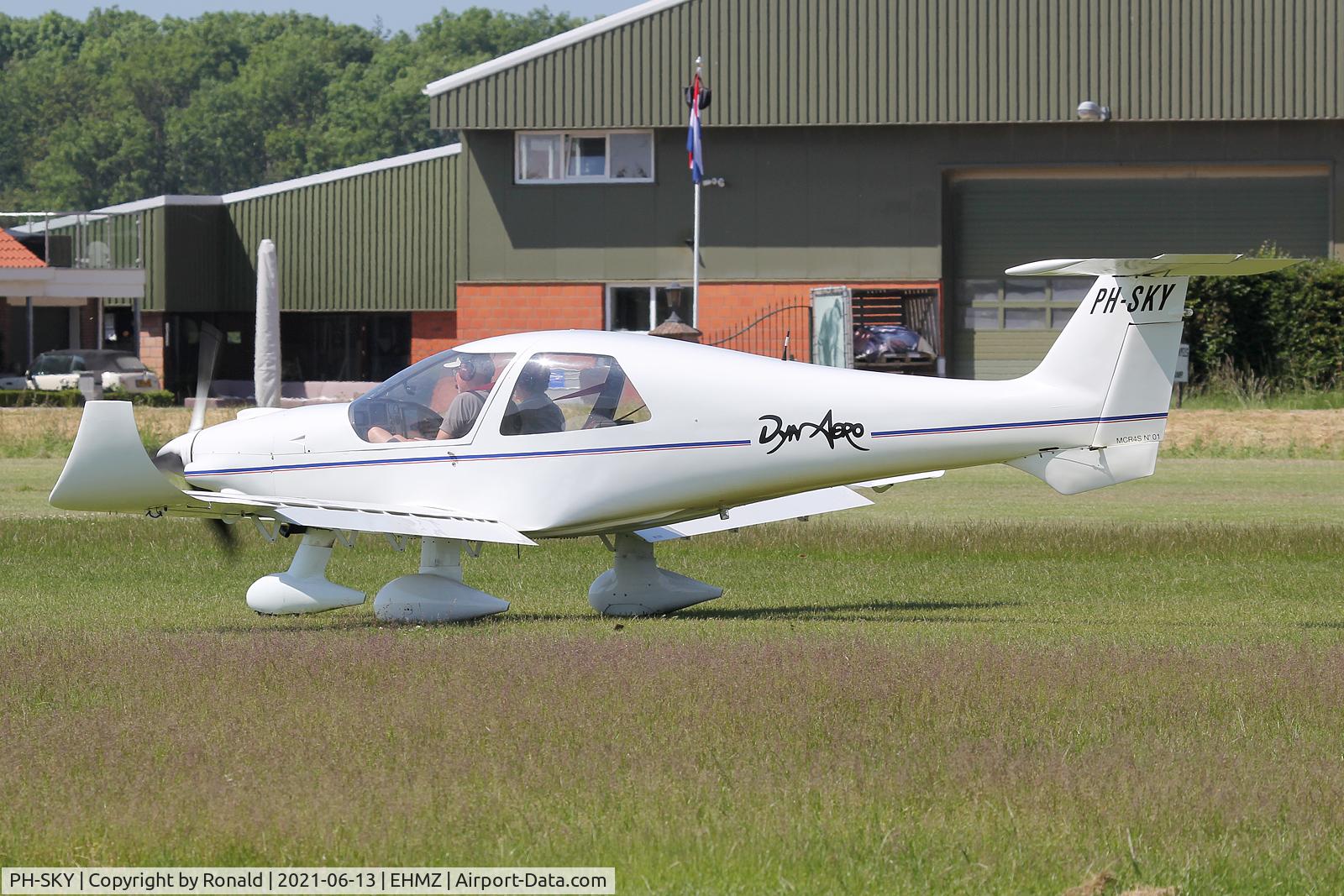 PH-SKY, 2000 Dyn'Aero MCR-4S C/N 1, at ehmz