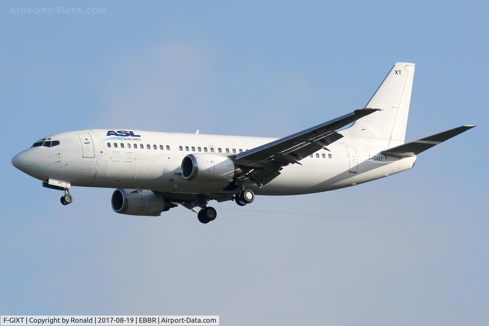 F-GIXT, 1997 Boeing 737-39M C/N 28898, at bru