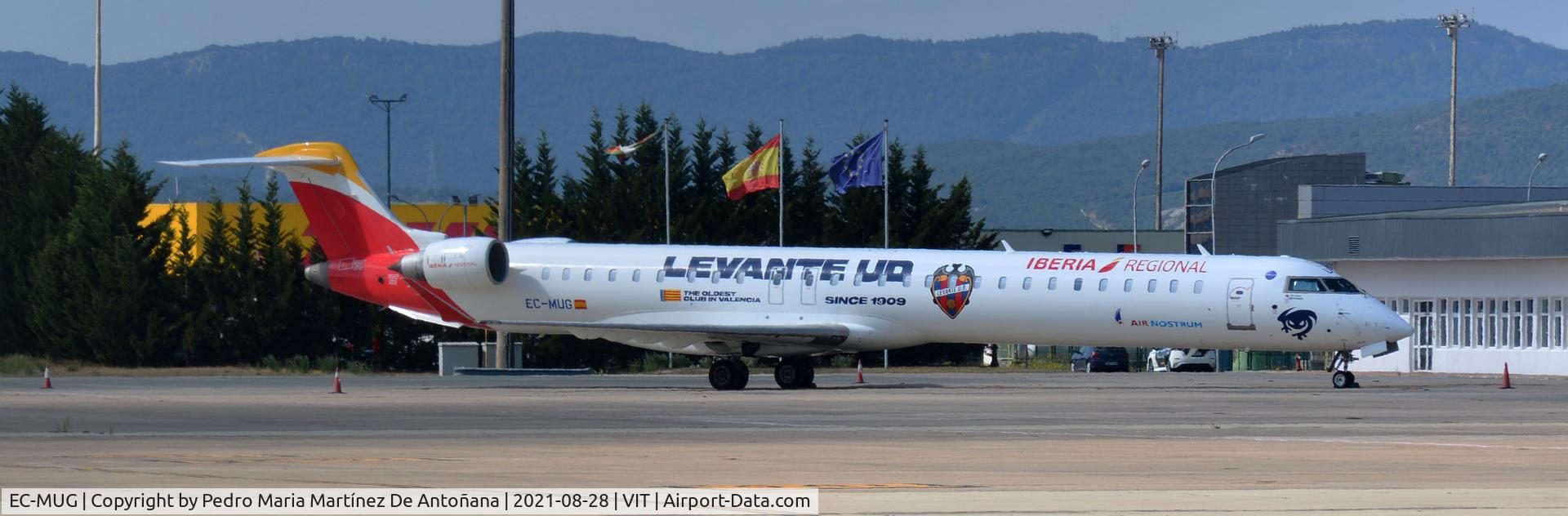 EC-MUG, 2018 Bombardier CRJ-1000 (CL-600-2E25) C/N 19061, Aeropuerto de Foronda - Vitoria-Gasteiz - Euskadi - España