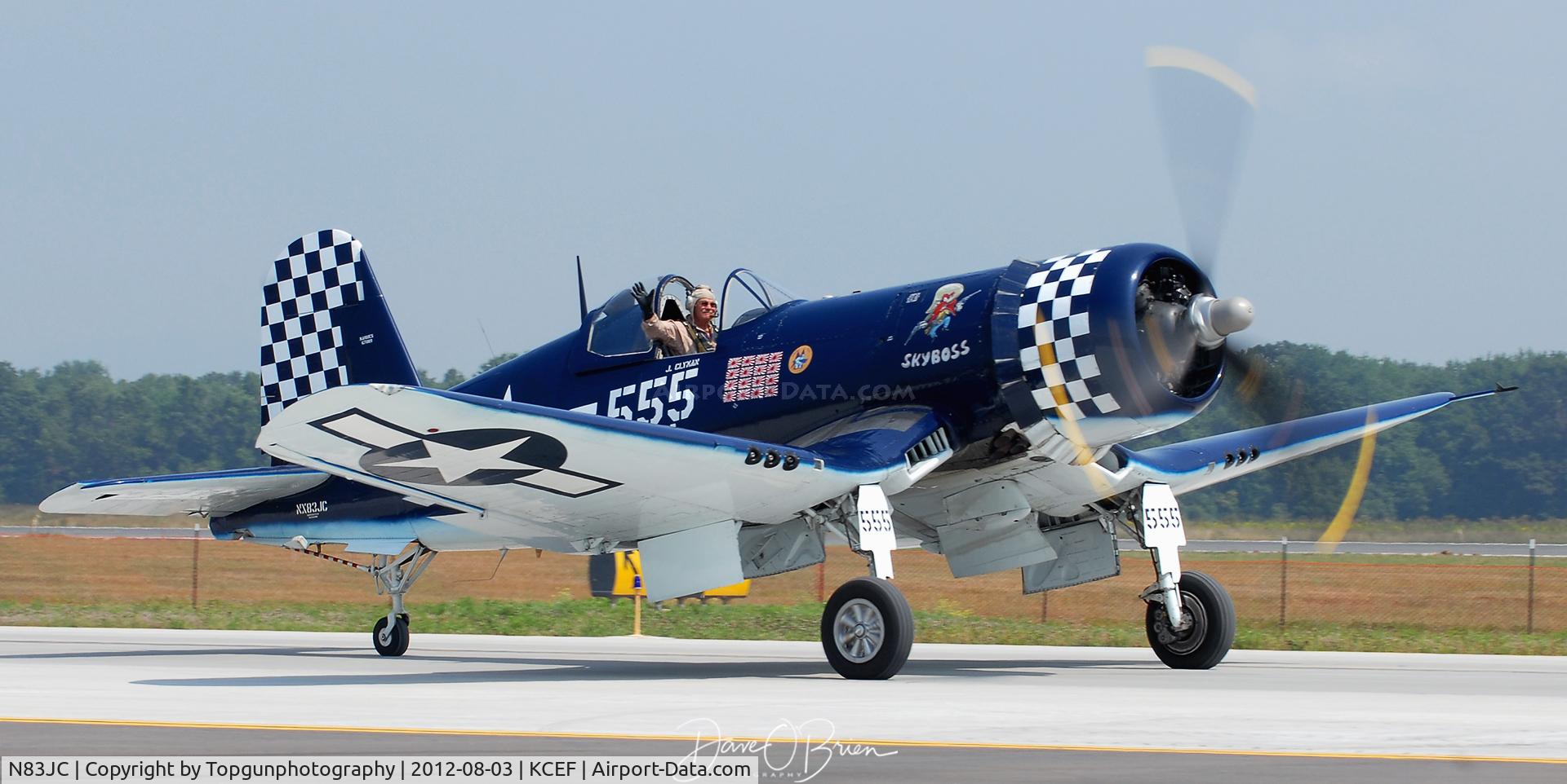 N83JC, 1943 Goodyear FG-1D Corsair C/N 67089, Sky Boss taxing for his demo