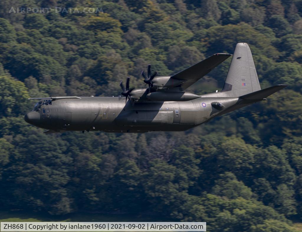 ZH868, Lockheed Martin Hercules C.4 C/N 382-5443, LFA17
