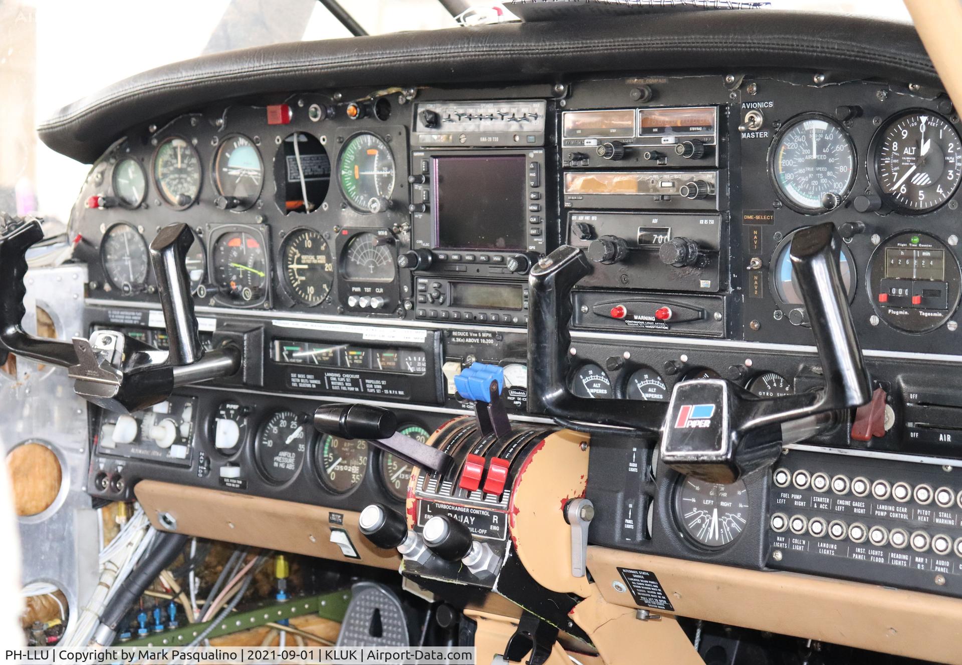 PH-LLU, 1974 Piper PA-34-200 C/N 34-7450185, Piper PA-34-200