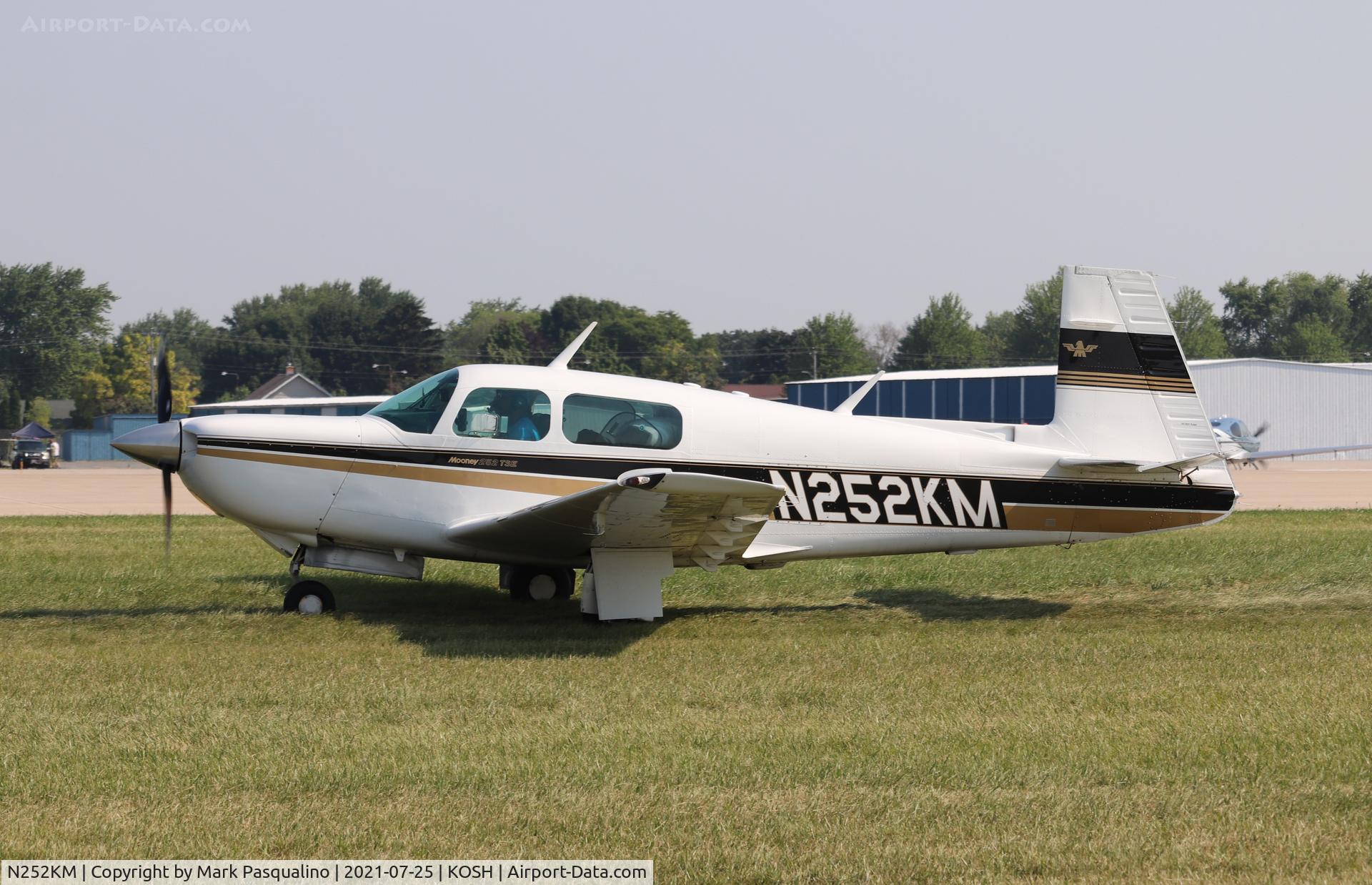 N252KM, Mooney M20K C/N 25-1032, Mooney M20K