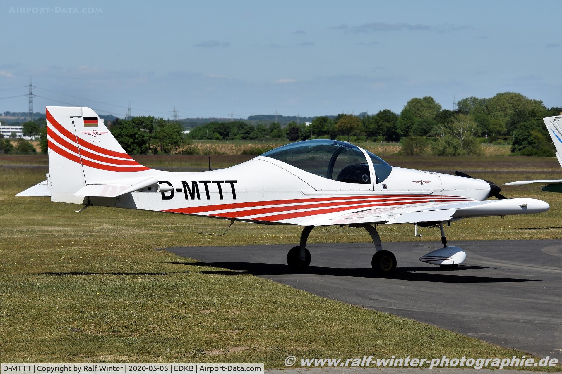 D-MTTT, Aerostyle Breezer C/N 149, Aerostyle Breezer - Flugschule ASAD - 149 - D-MTTT - 05.05.2020 - EDKB
