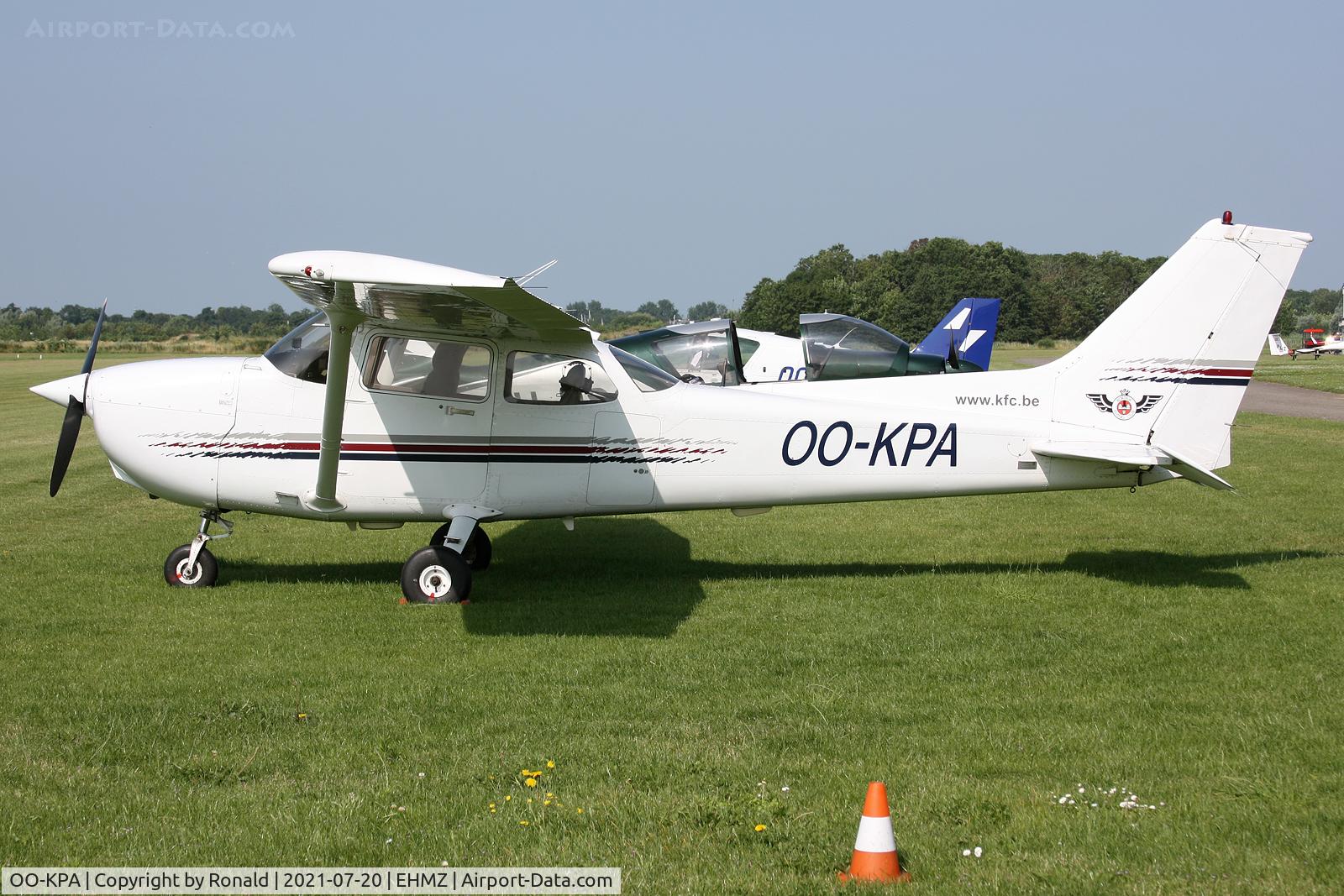 OO-KPA, 1998 Cessna 172R C/N 17280521, at ehmz