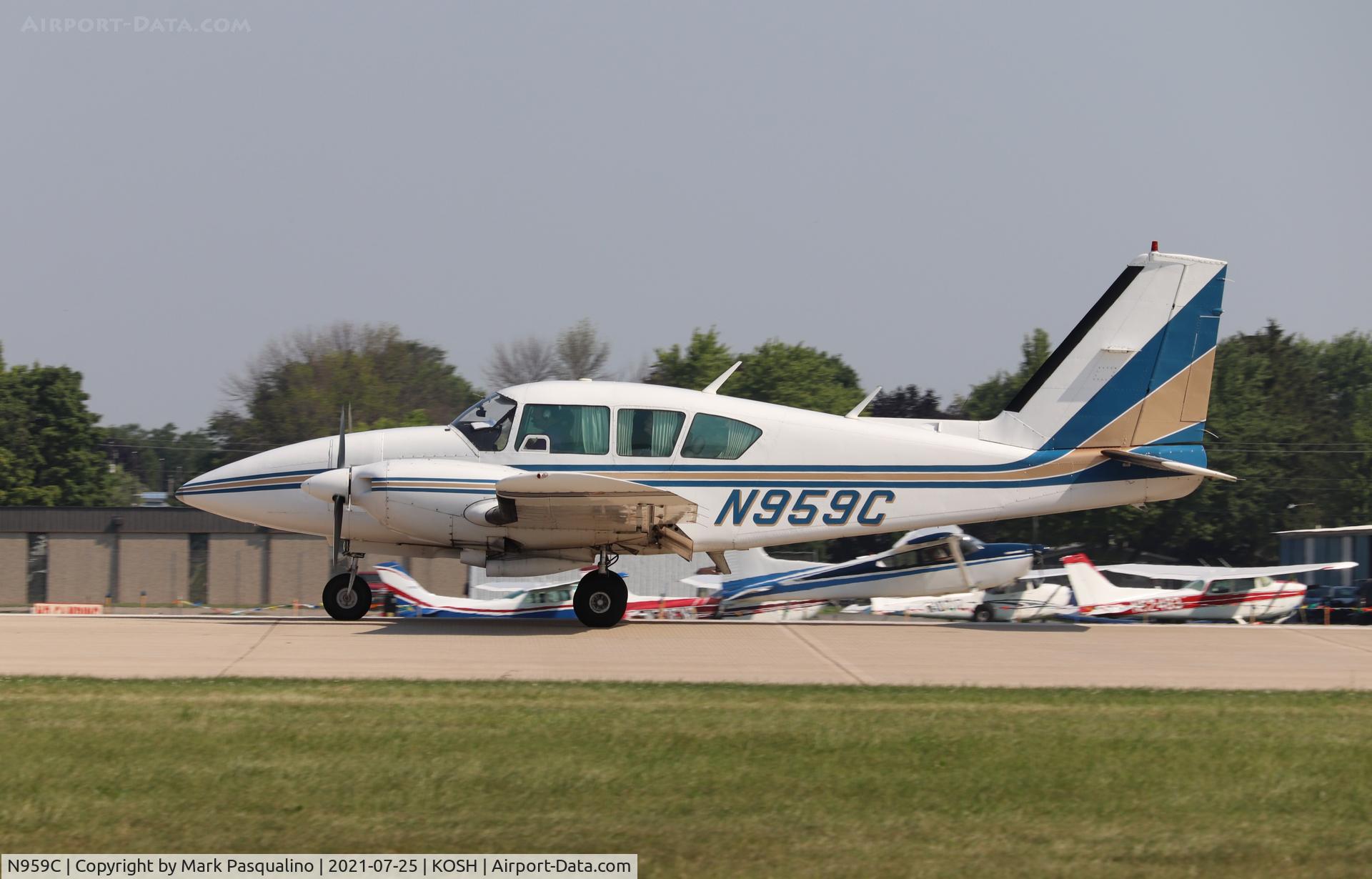 N959C, 1981 Piper PA-23-250 Apache C/N 27-8154029, Piper PA-23-250