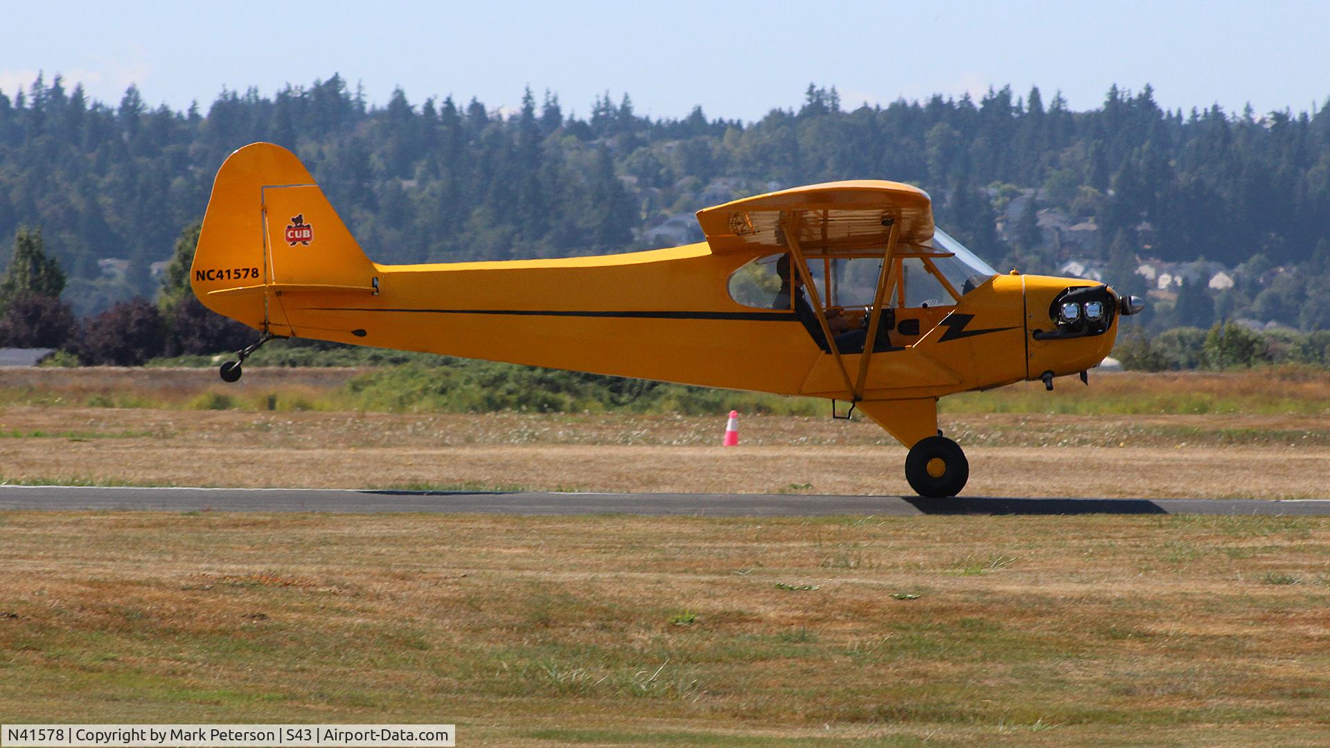 N41578, 1942 Piper J3C-65 Cub C/N 8183, Harvey Field