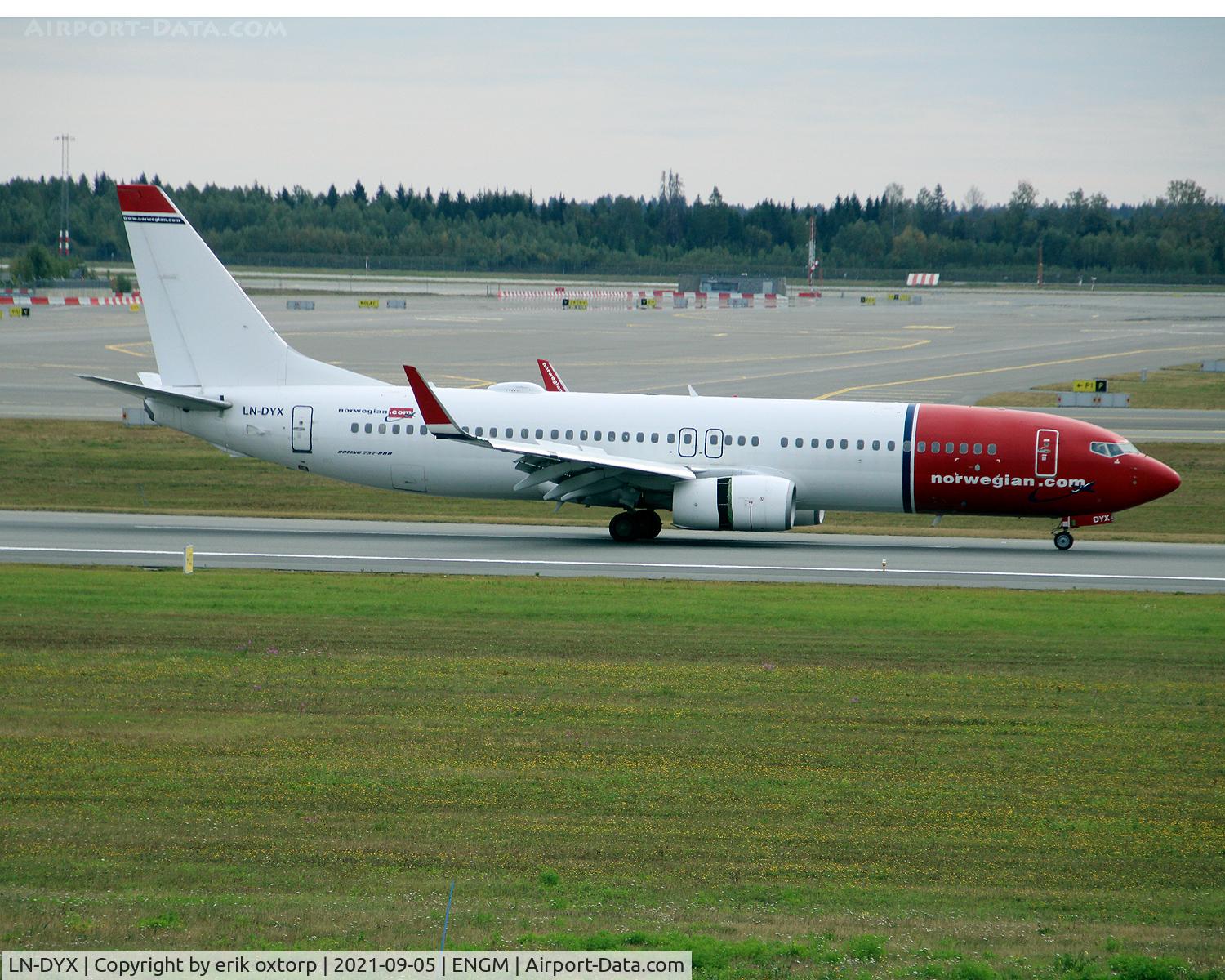 LN-DYX, 2012 Boeing 737-8JP C/N 39011, LN-DYX in OSL