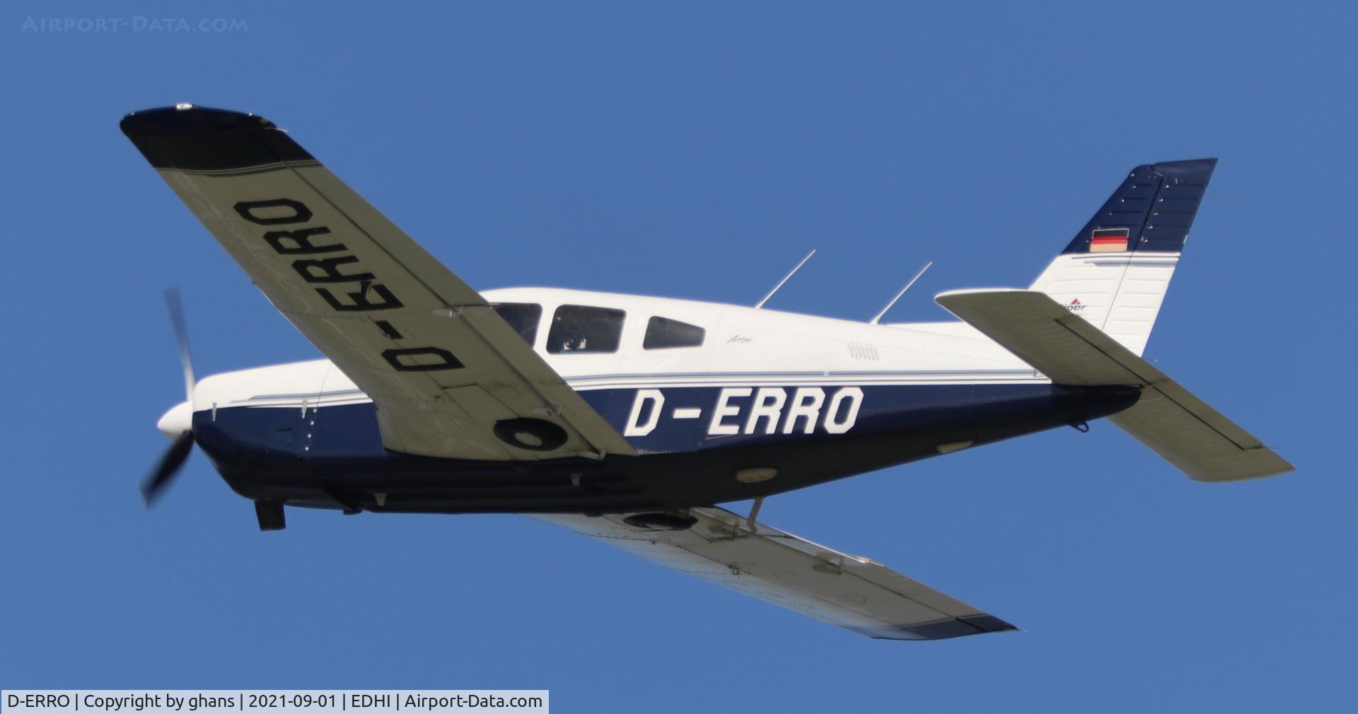 D-ERRO, Piper PA-28R-201 Cherokee Arrow III C/N 2844005, Just departed