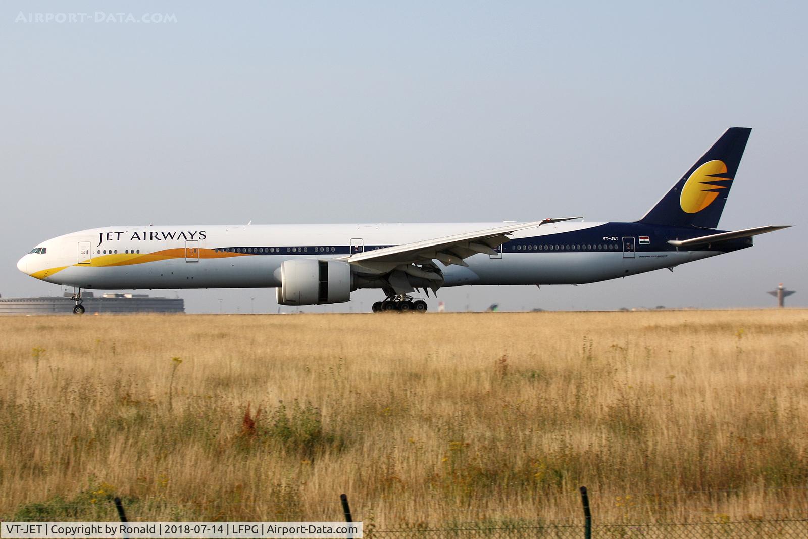 VT-JET, 2007 Boeing 777-35R/ER C/N 35157/627, at cdg
