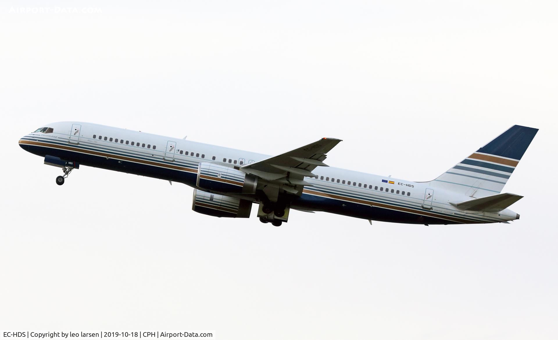 EC-HDS, 1999 Boeing 757-256 C/N 26252, Copenhagen 18.10.2019