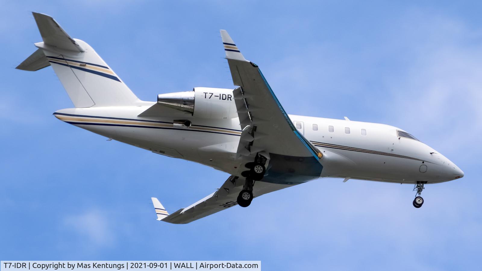 T7-IDR, 2009 Bombardier Challenger 605 (CL-600-2B16) C/N 5813, This photo were taken at Balikpapan