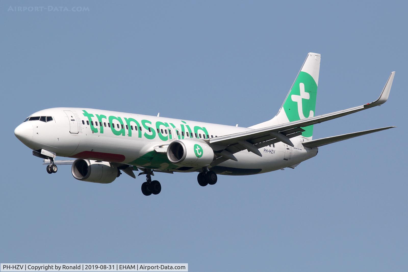PH-HZV, 2002 Boeing 737-8K2 C/N 30650, at spl