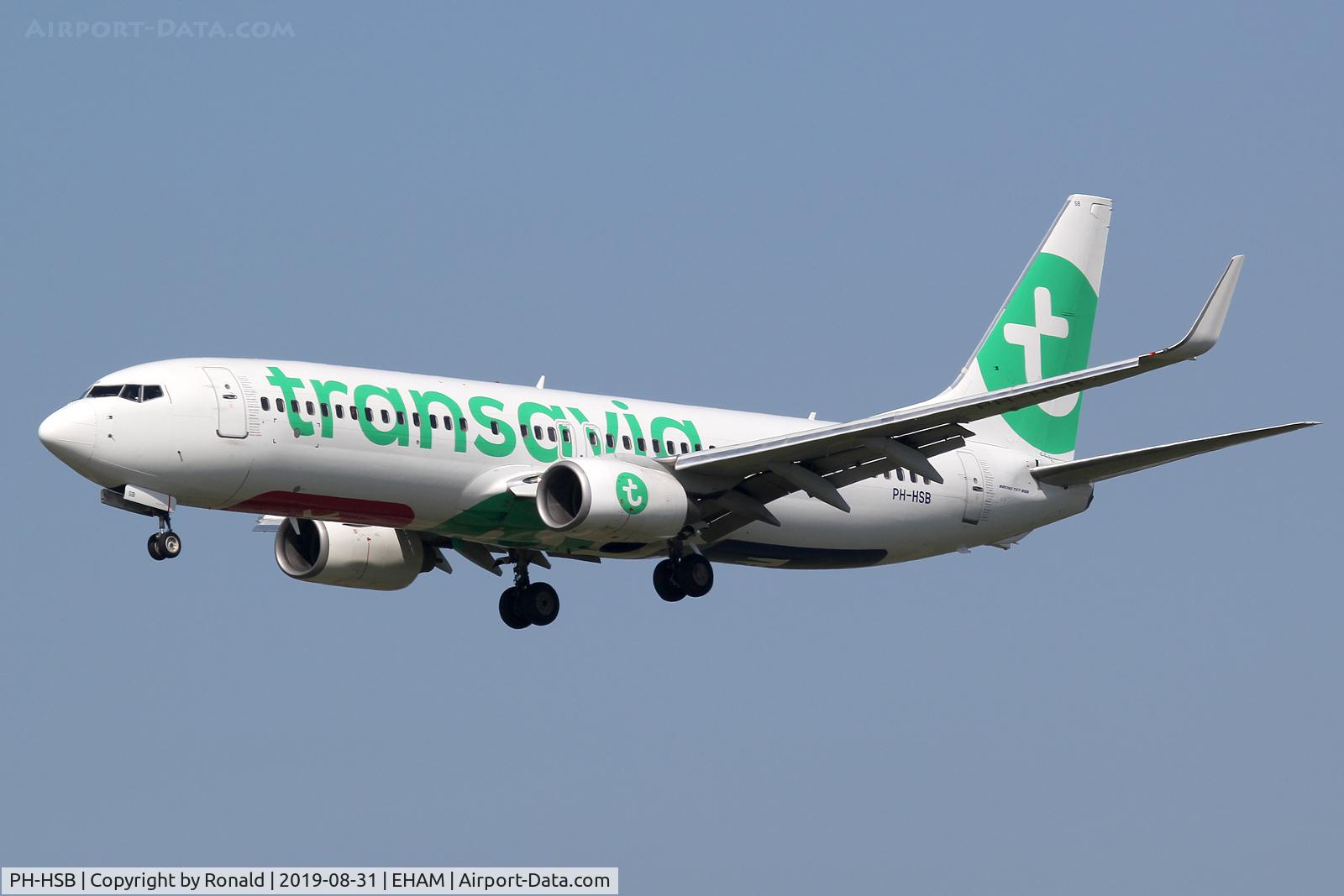 PH-HSB, 2010 Boeing 737-8K2 C/N 34172, at spl