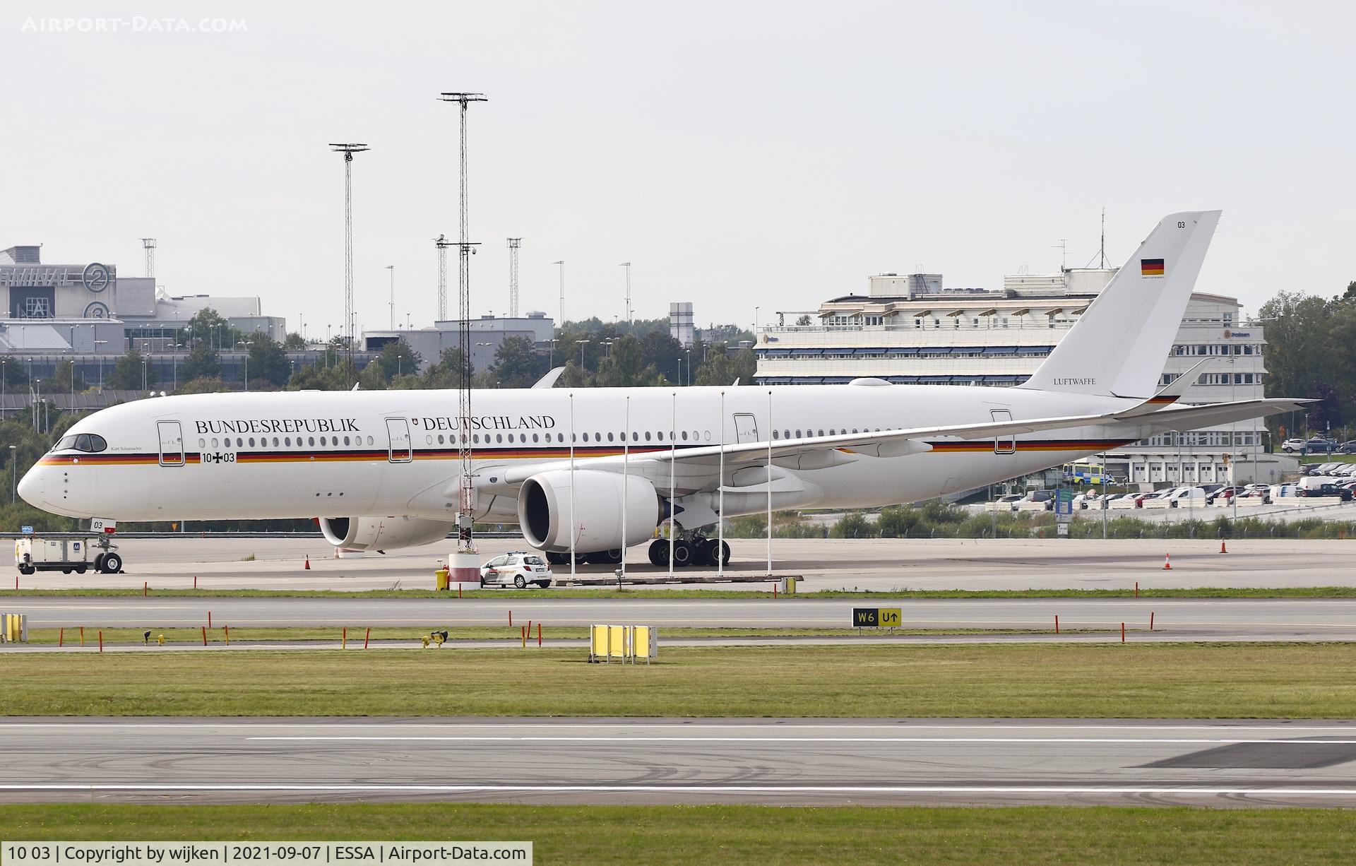 10 03, 2020 Airbus A350-941 C/N 416, Ramp M
