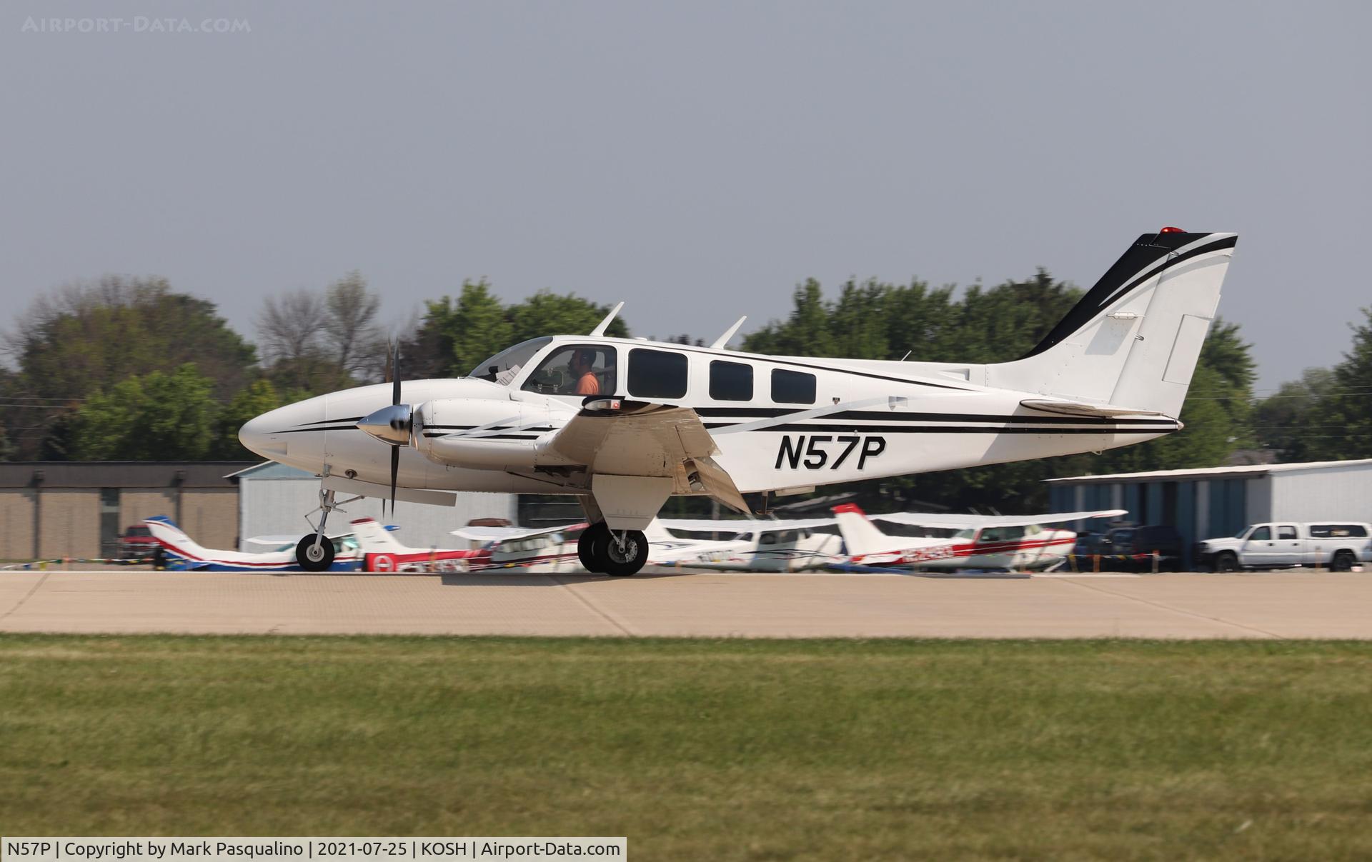 N57P, 1979 Beech 58 Baron C/N TH-1059, Beech 58