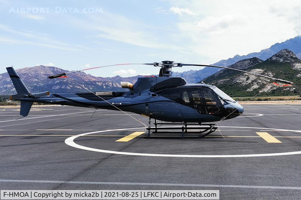 F-HMOA, Airbus Helicopters AS-350B-3 Ecureuil C/N 8946, Parked