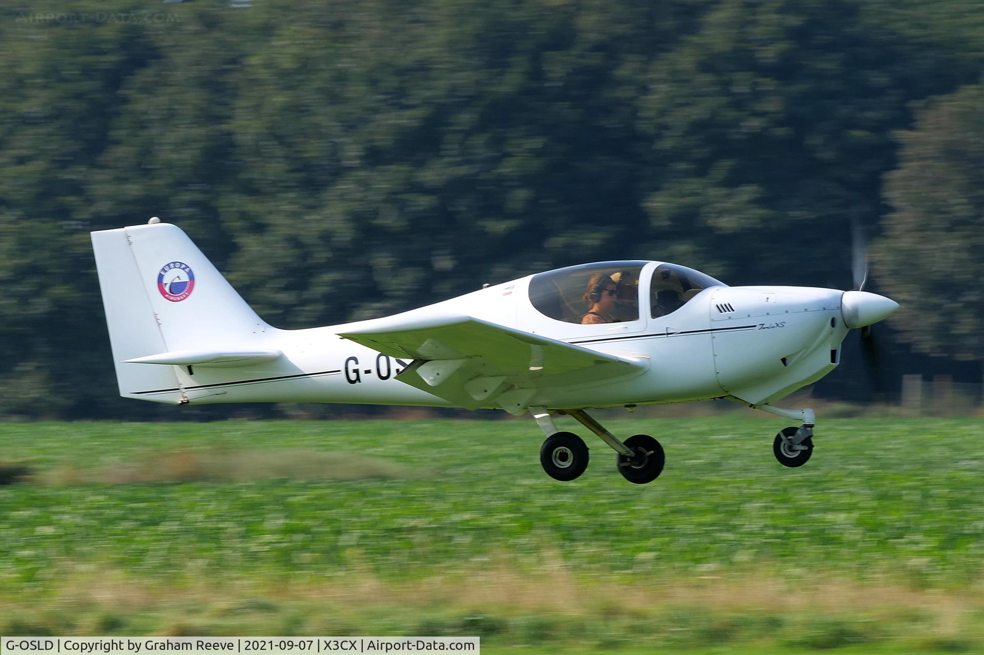 G-OSLD, 2000 Europa XS Tri-Gear C/N PFA 247-13641, Departing from Northrepps.