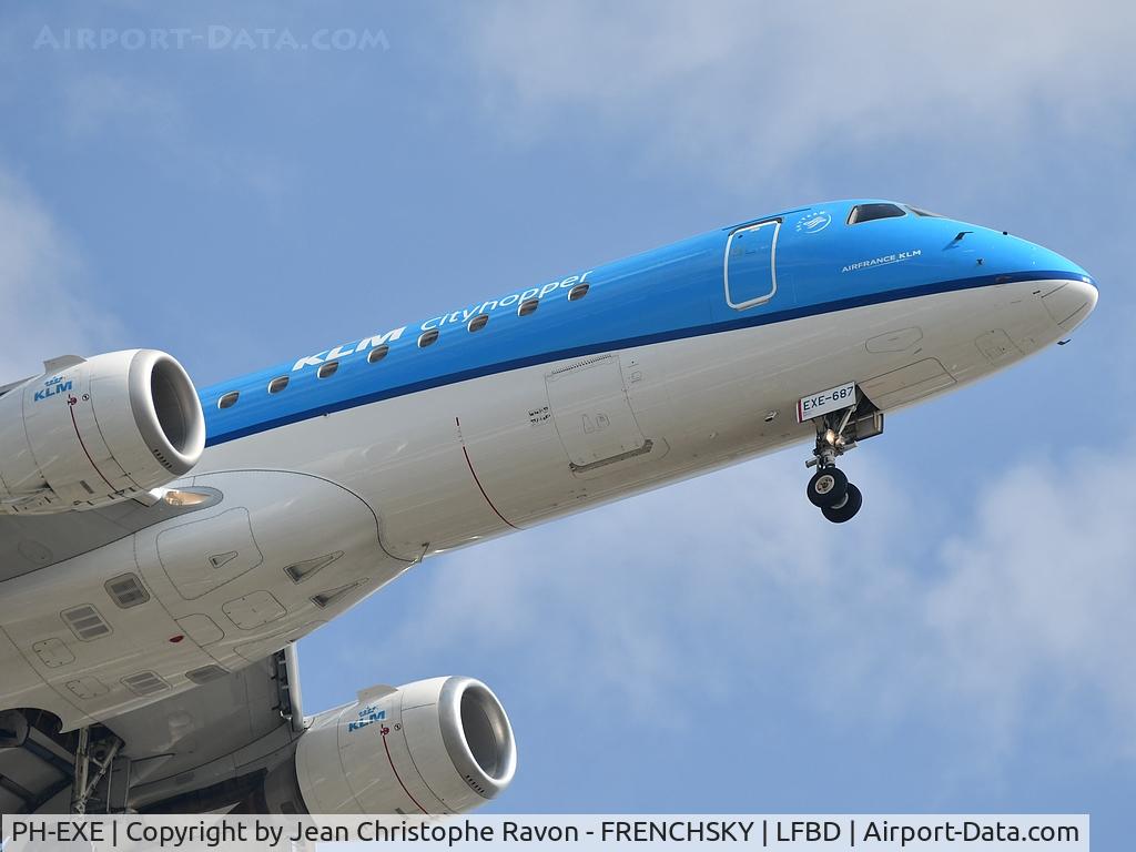 PH-EXE, 2015 Embraer 190STD (ERJ-190-100) C/N 19000687, KLM Cityhopper from Amsterdam landing runway 23