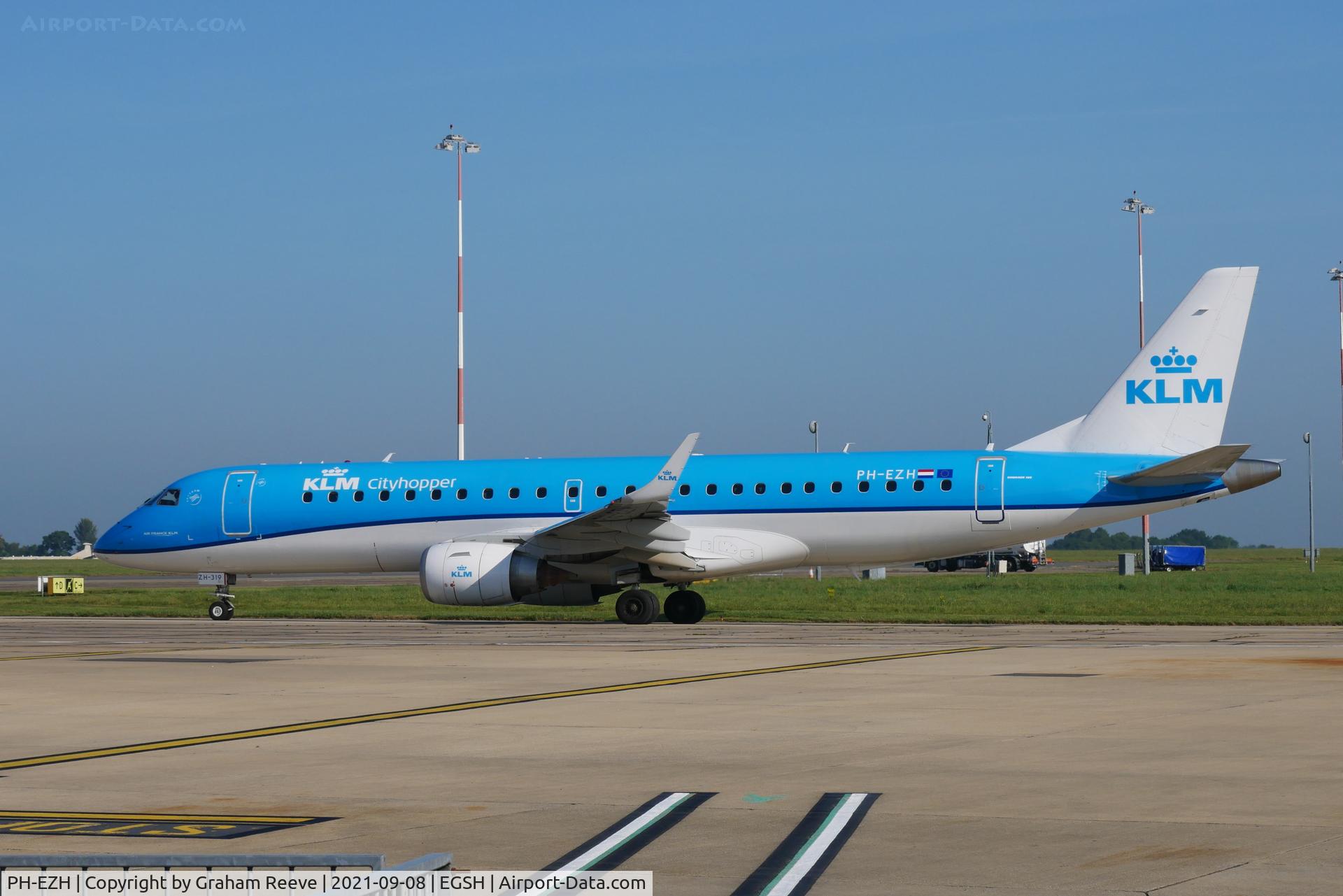 PH-EZH, 2009 Embraer 190LR (ERJ-190-100LR) C/N 19000319, Departing from Norwich.