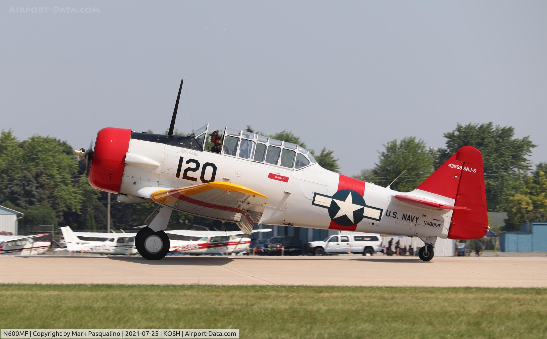 N600MF, 1944 North American SNJ-5 Texan C/N 88-16305, North American SNJ-5