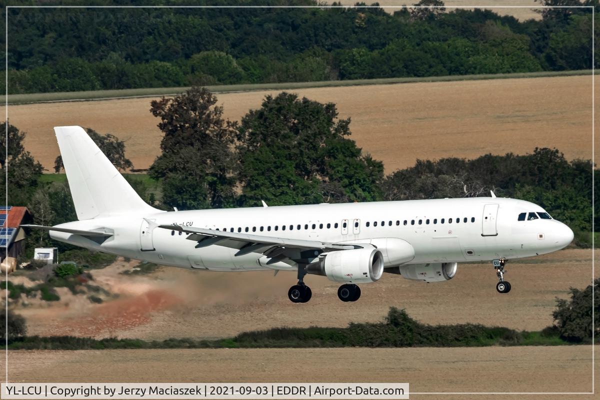 YL-LCU, 2002 Airbus A320-214 C/N 1762, 2002 Airbus A320-214, c/n: 1762