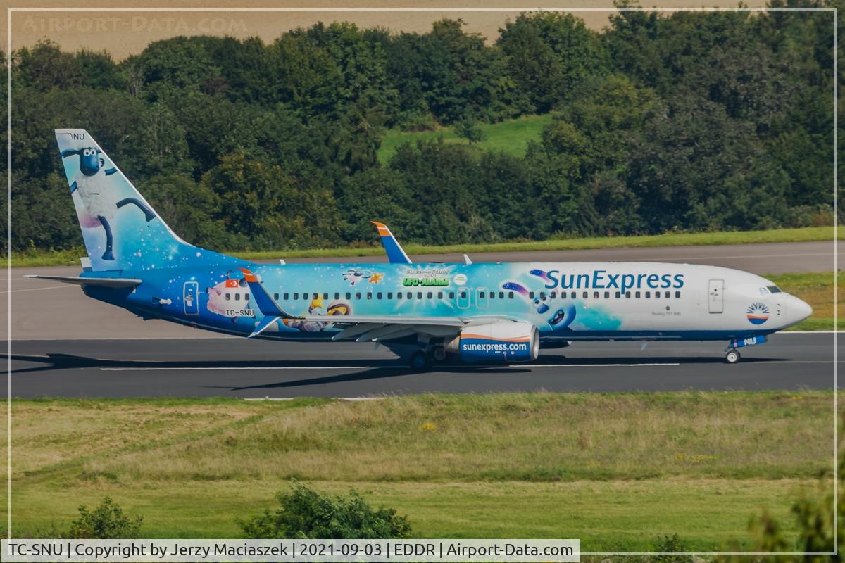 TC-SNU, 2010 Boeing 737-8HC C/N 40756, 2010 Boeing 737-8HC, c/n: 40756