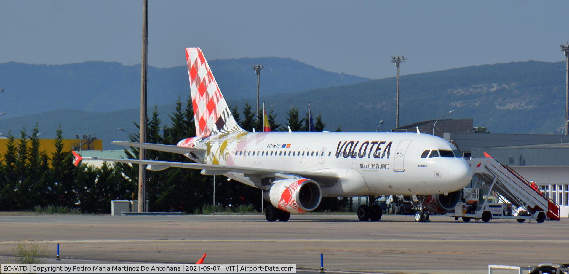 EC-MTD, 2004 Airbus A319-111 C/N 2318, Aeropuerto de Foronda - Vitoria-Gasteiz - Euskadi - España