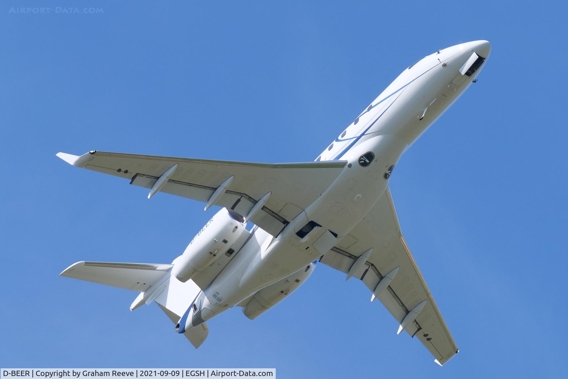 D-BEER, 2015 Embraer EMB-550 Legacy 500 C/N 55000031, Departing from Norwich.