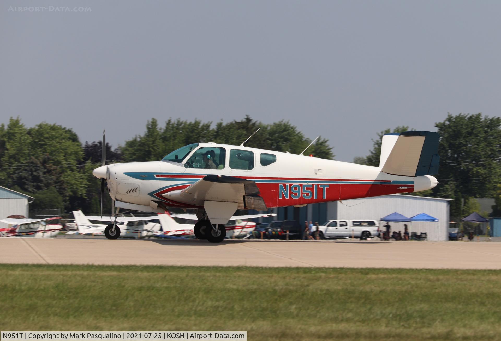 N951T, 1960 Beech M35 Bonanza C/N D-6341, Beech M35
