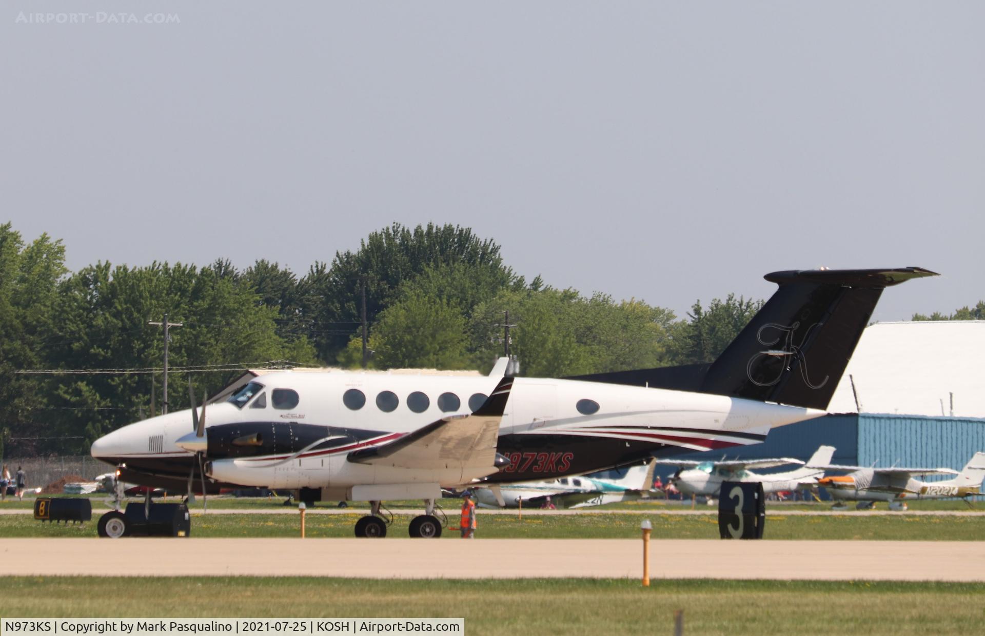 N973KS, 1986 Beech 300 Super King Air C/N FA-107, Beech 300