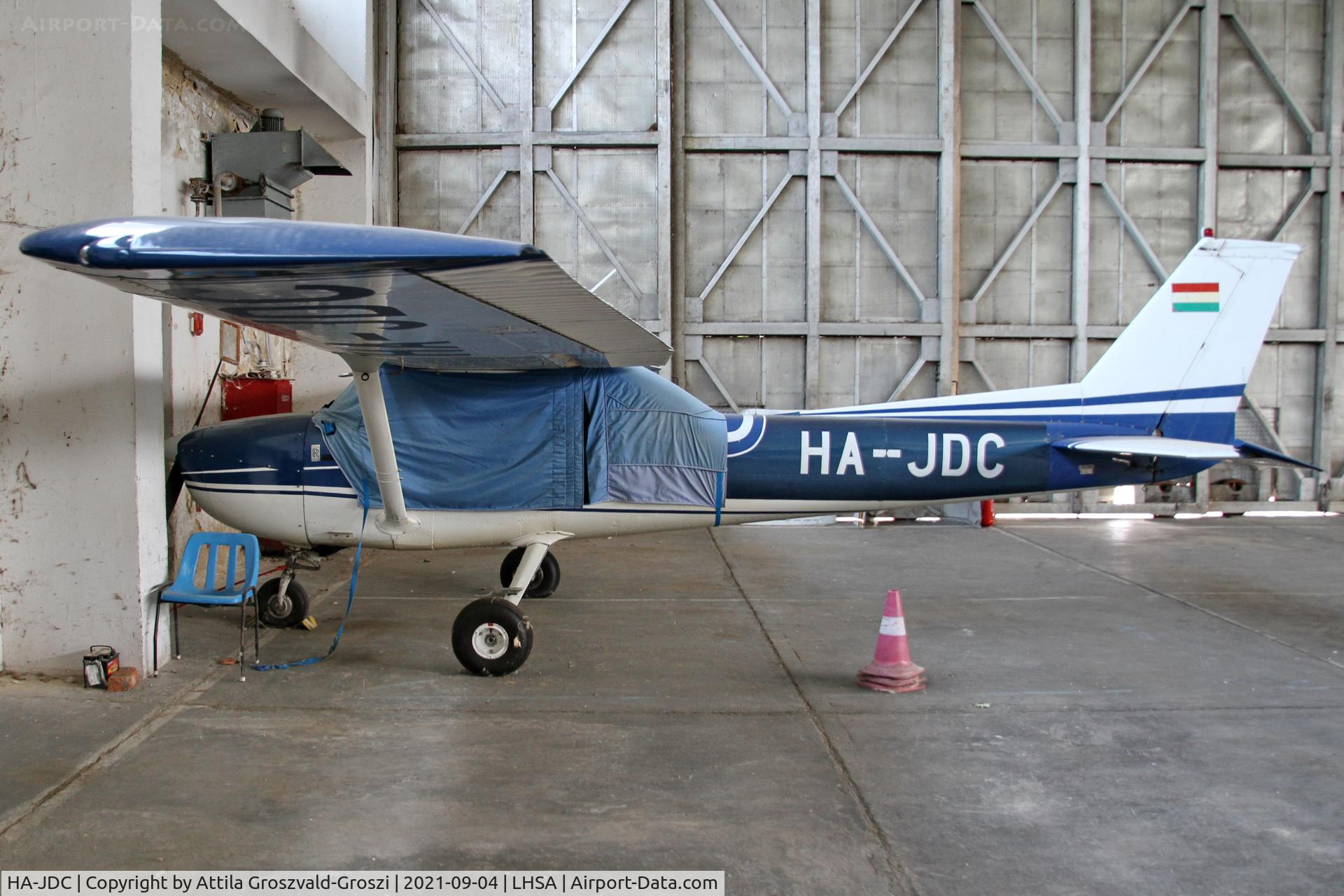 HA-JDC, 1971 Reims F150L C/N F15000728, LHSA - Szentkirályszabadja Airport, Hungary