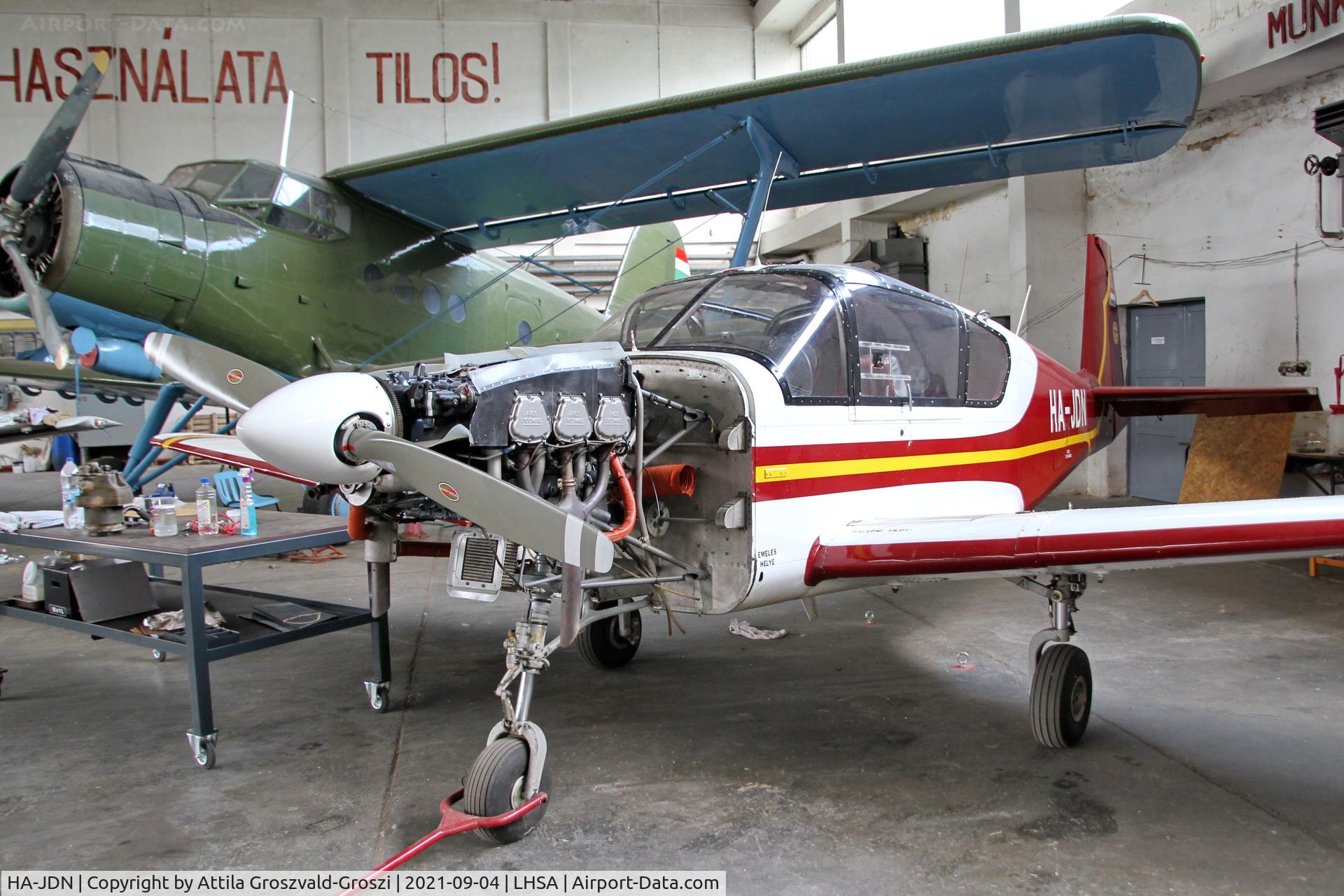 HA-JDN, 1978 IAR IAR-823 C/N 44, LHSA - Szentkirályszabadja Airport, Hungary