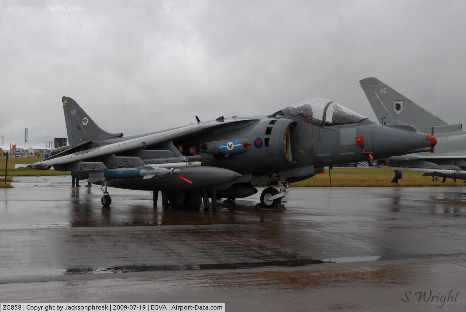 ZG858, 1991 British Aerospace Harrier GR.9 C/N P90, RIAT 2009 RAF Fairford UK