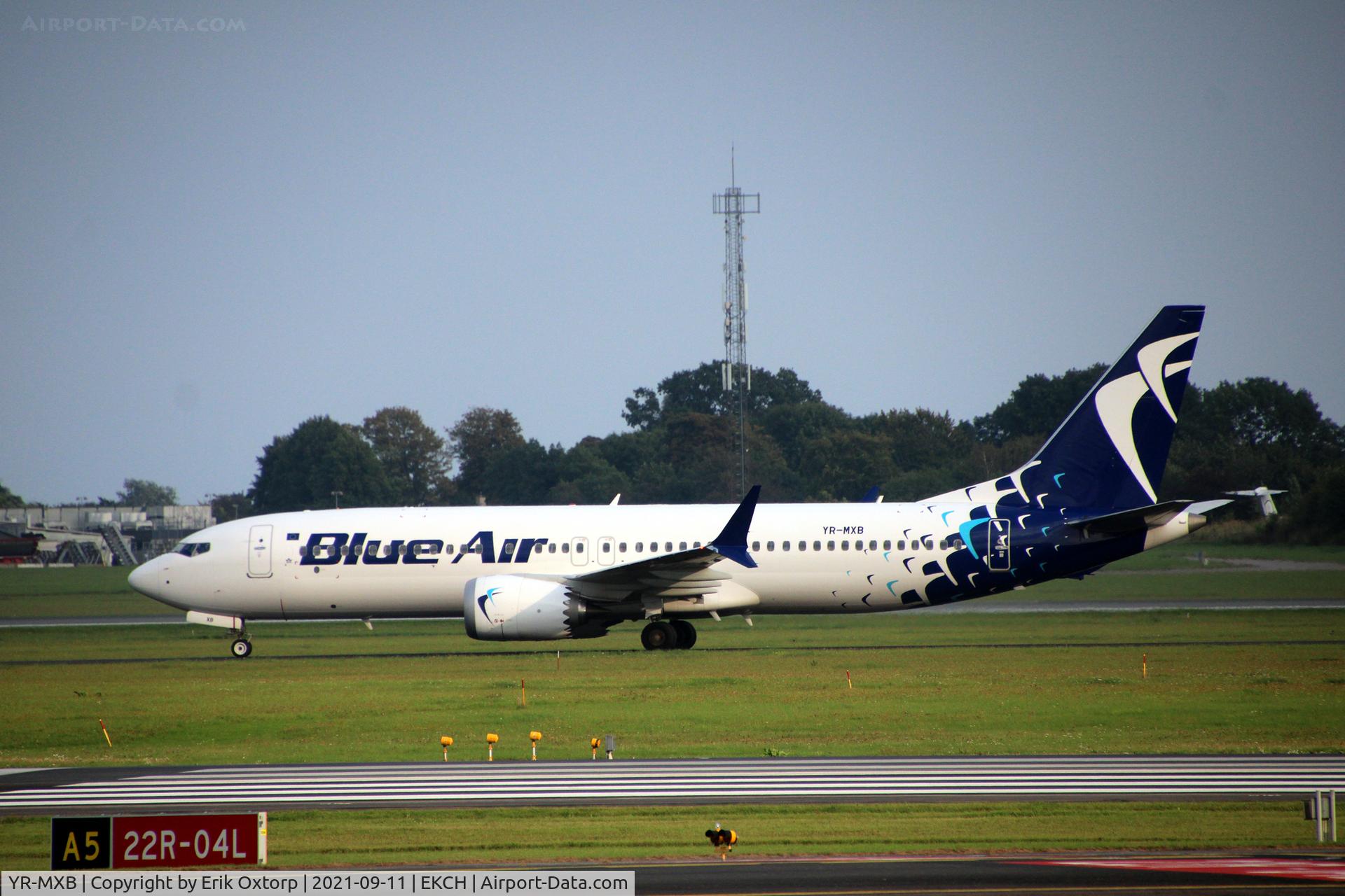 YR-MXB, 2019 Boeing 737-8 MAX C/N 43306, YR-MXB landed rw 22L