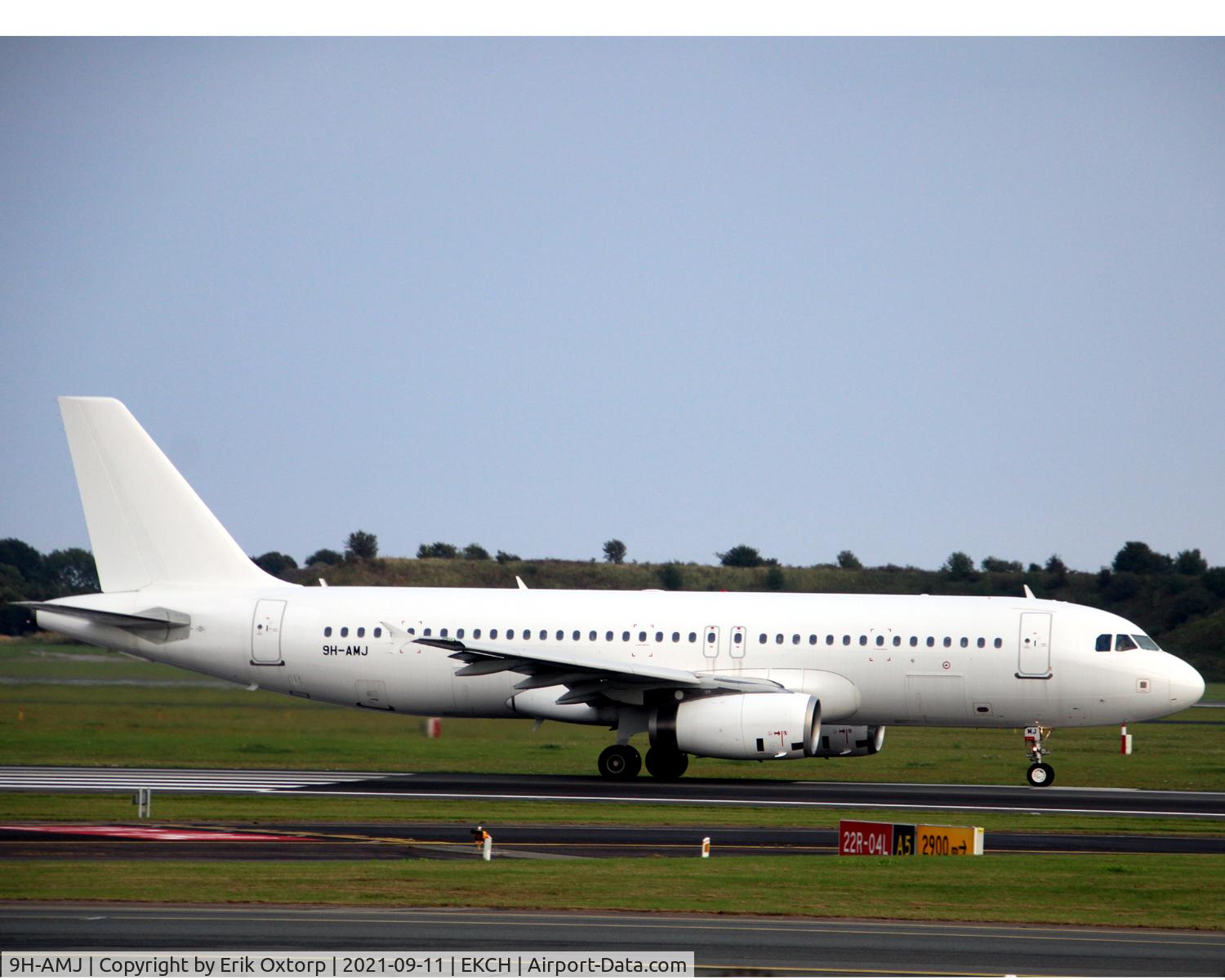 9H-AMJ, 2008 Airbus A320-232 C/N 3531, 9H-AMJ taking off rw 22R