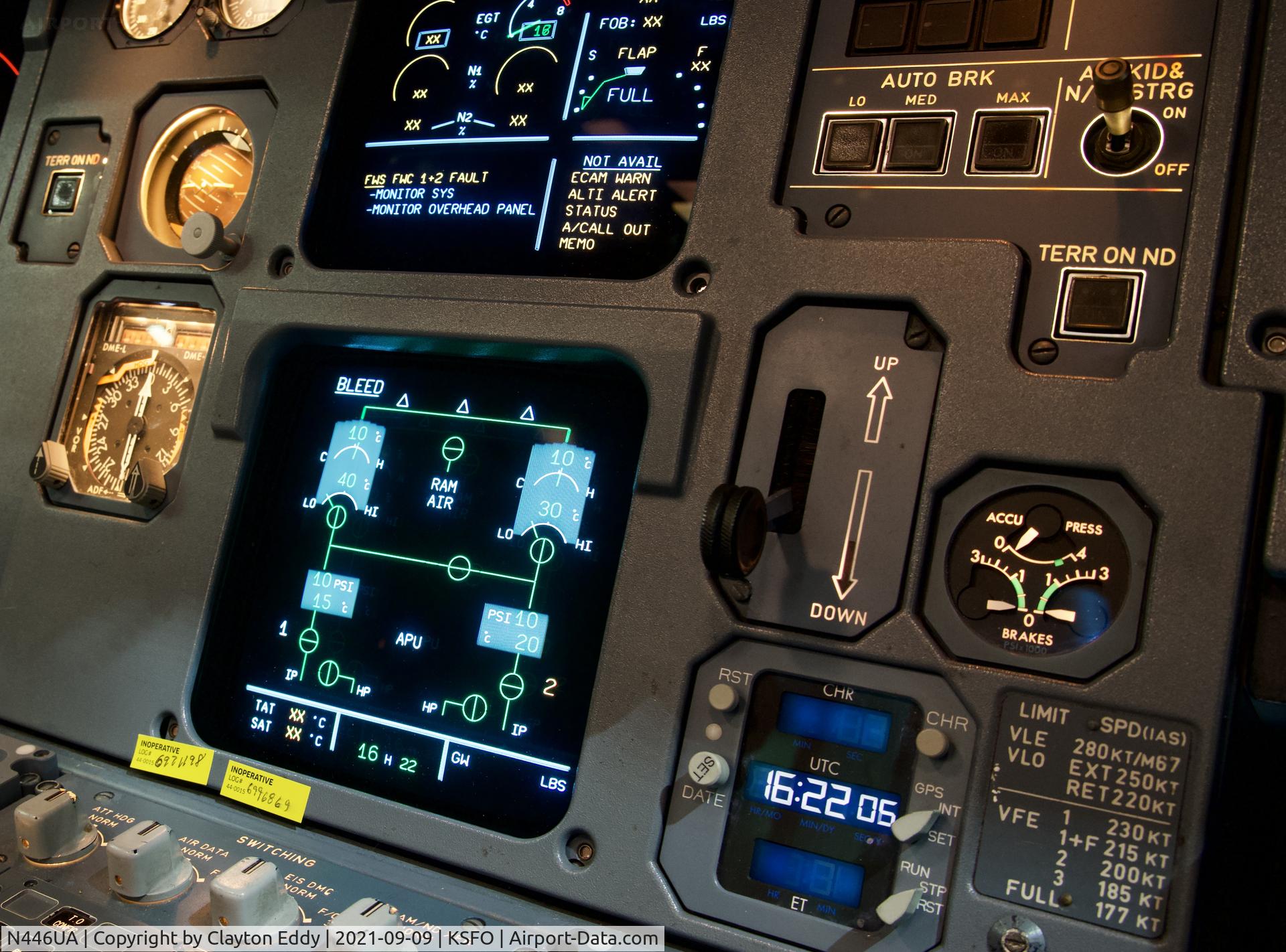 N446UA, 1998 Airbus A320-232 C/N 834, SFO 2021.